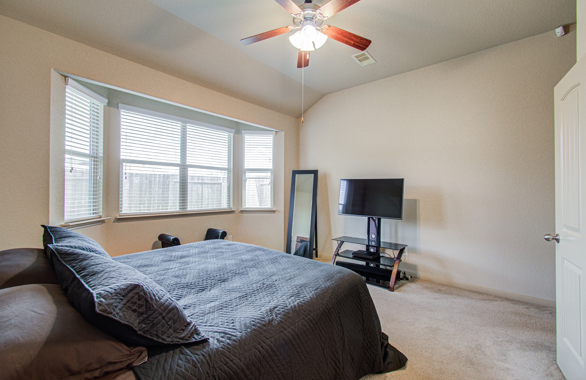 14019 Long Meadow Drive Property Photo 26