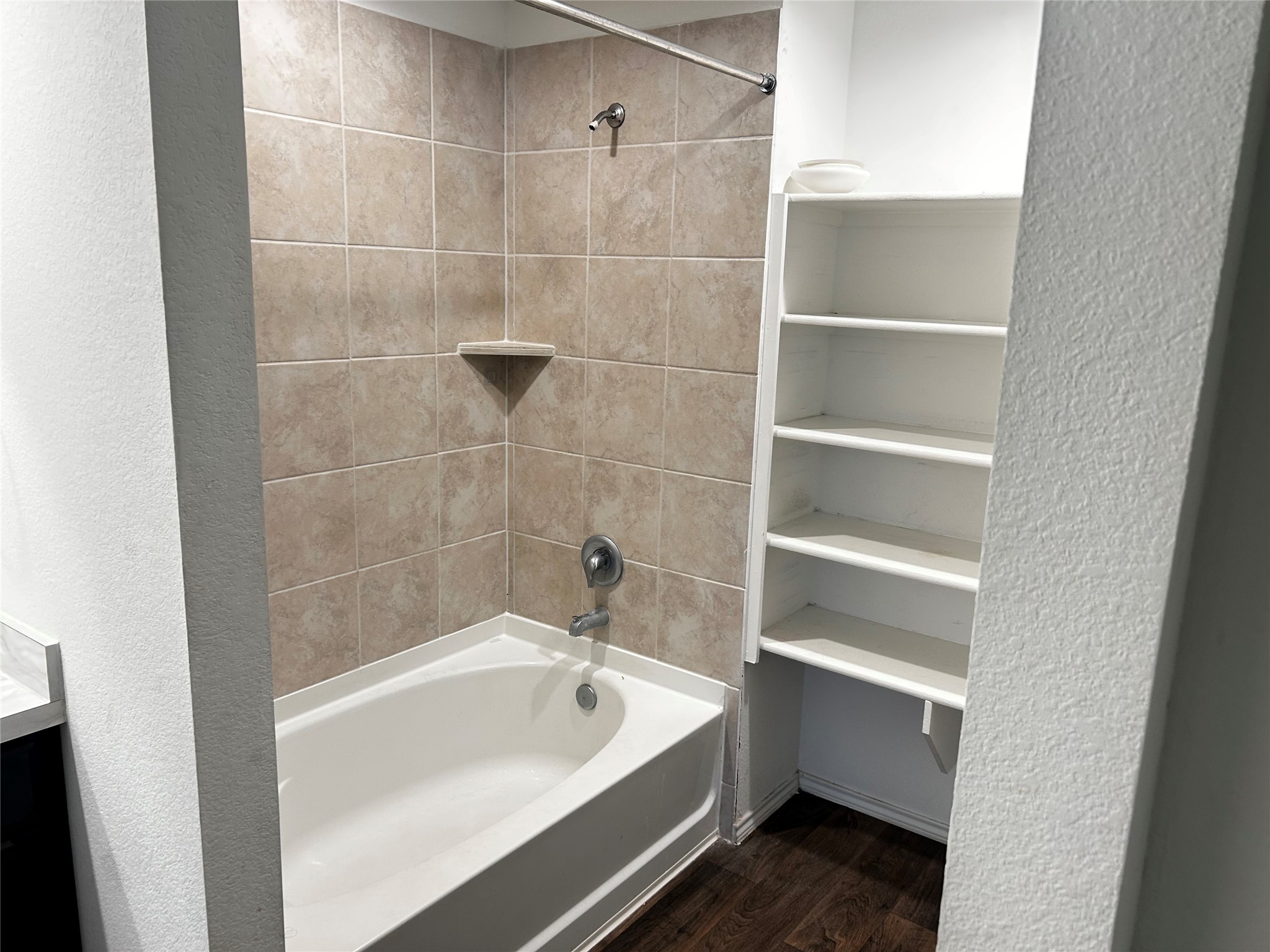 22414 Goose Pasture Lane Property Photo 6