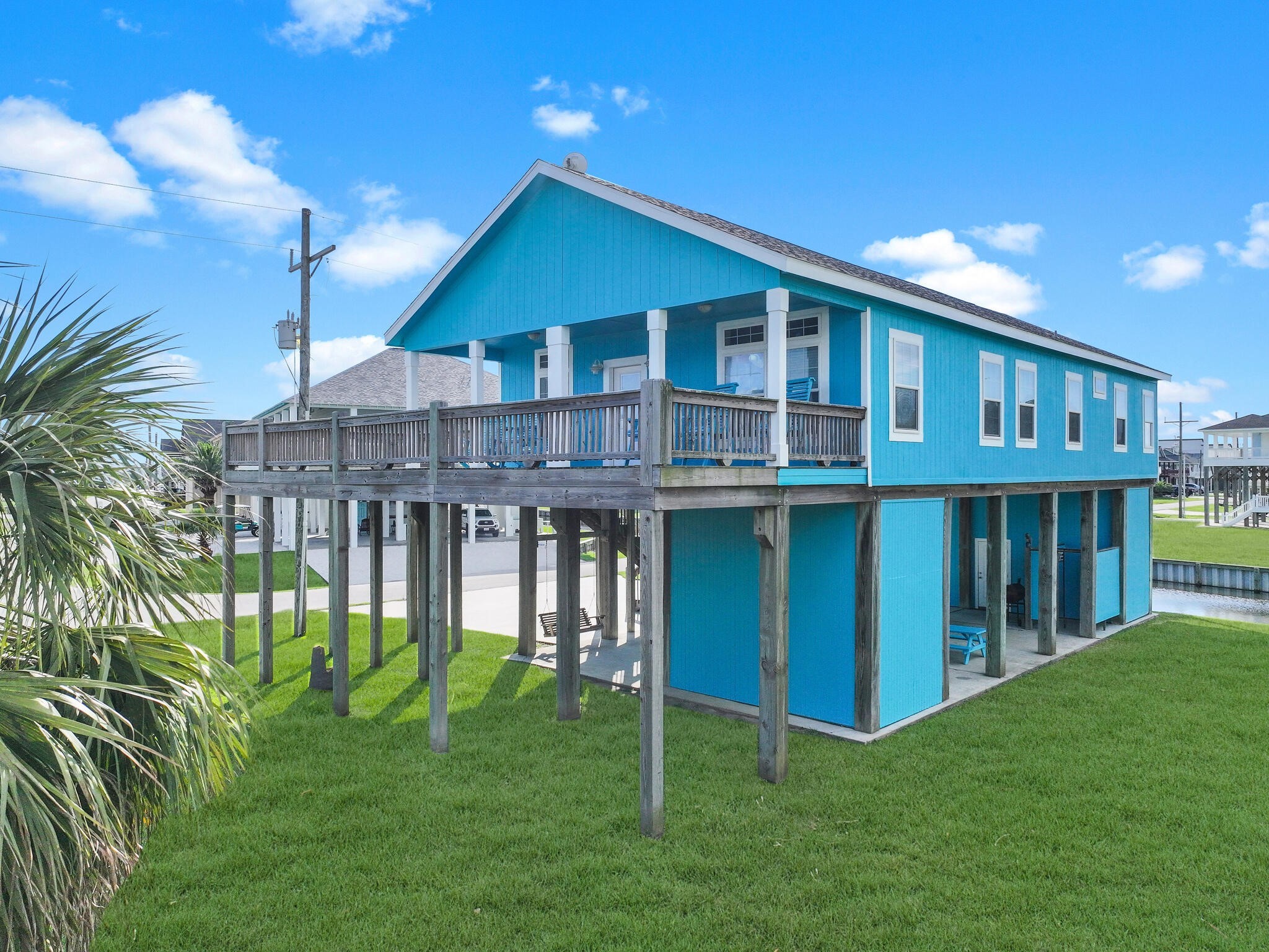 936 Surf Road Property Photo 10