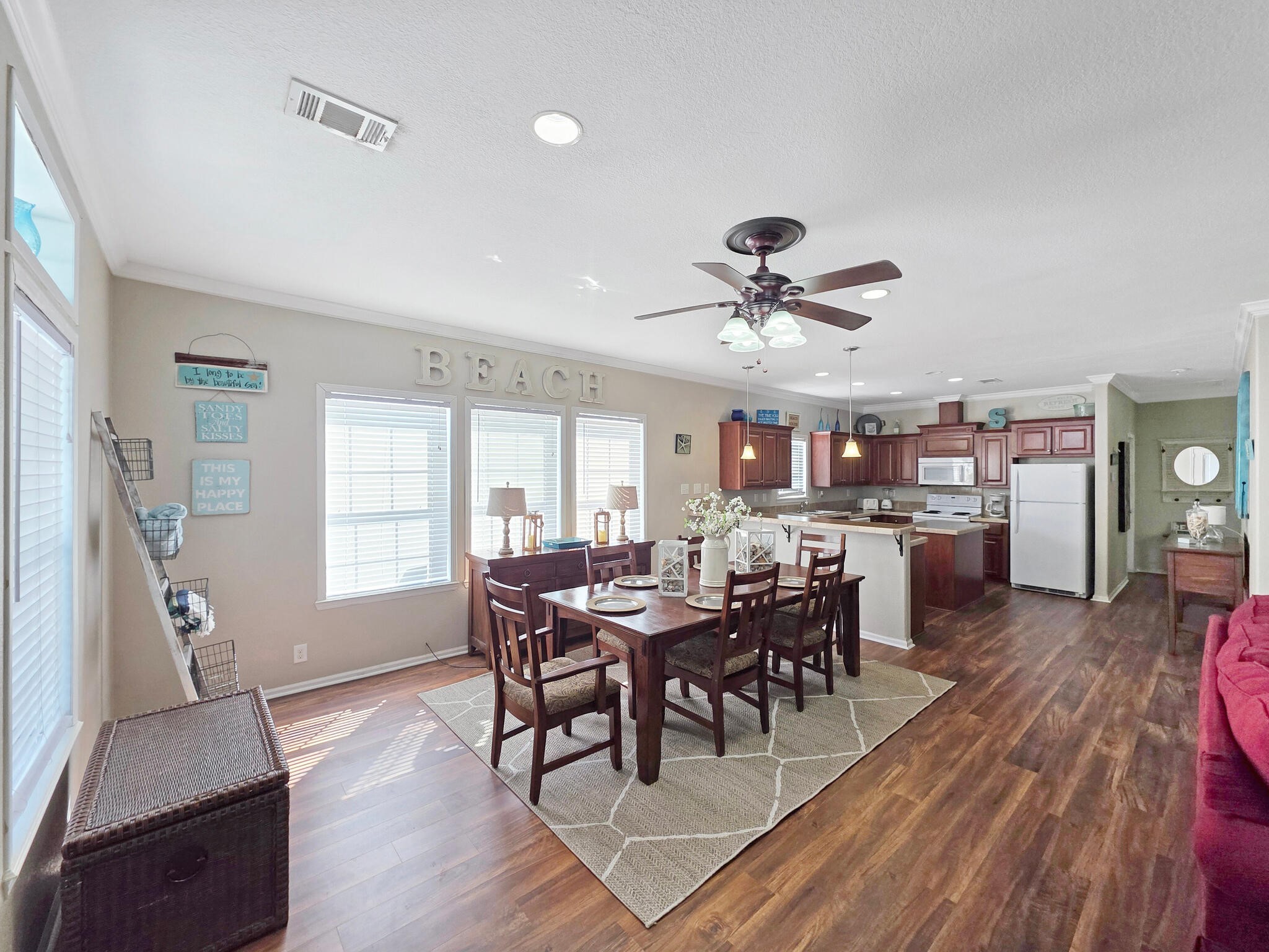 936 Surf Road Property Photo 26