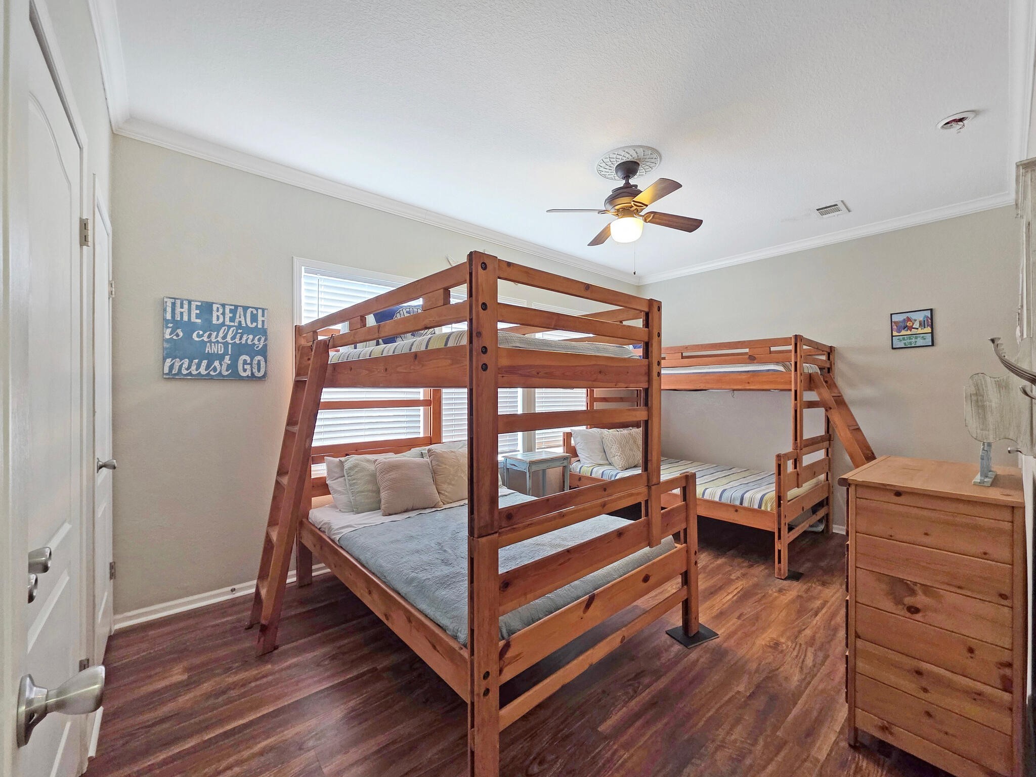 936 Surf Road Property Photo 32