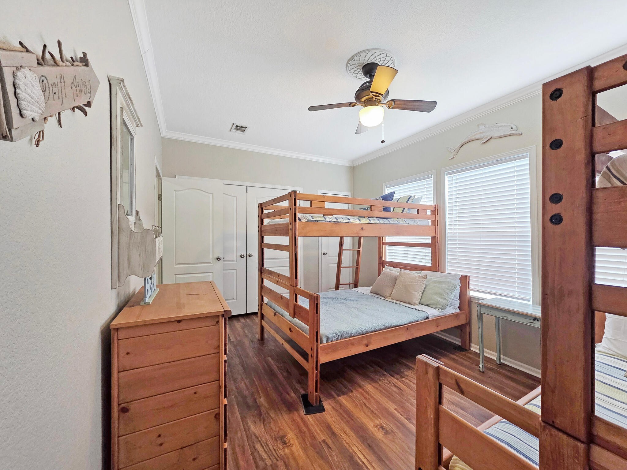 936 Surf Road Property Photo 33