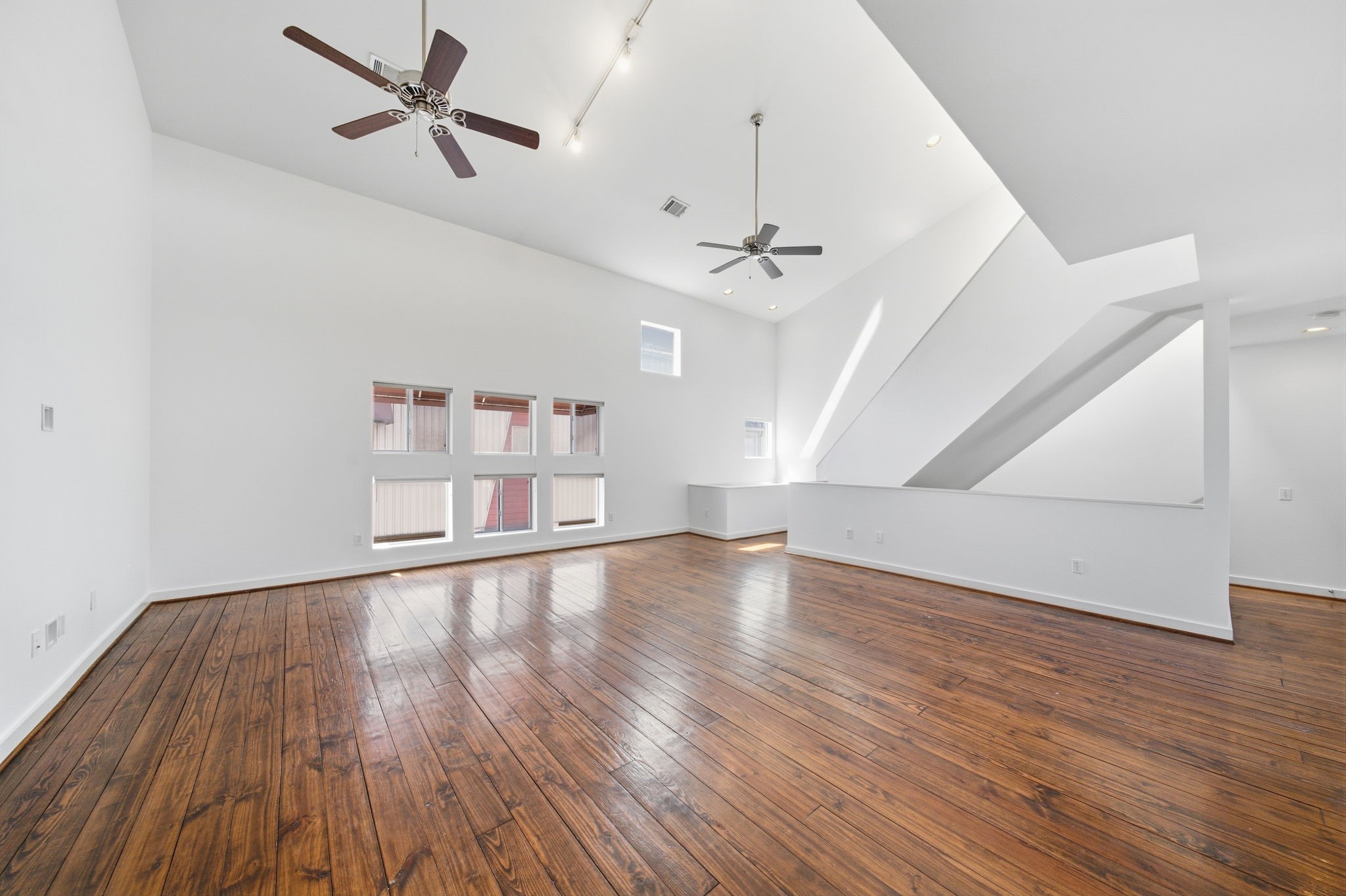 6905 Ardmore Street Property Photo 3