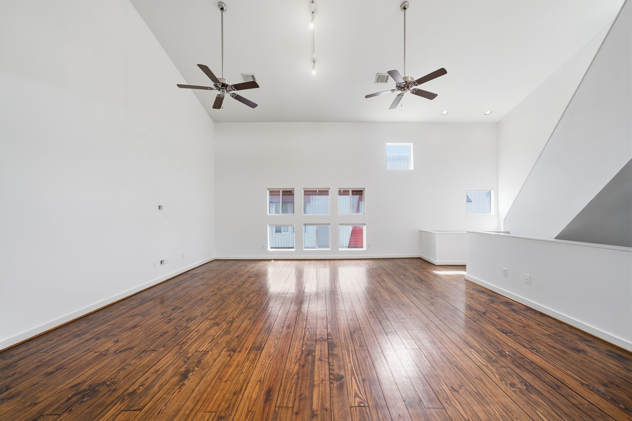 6905 Ardmore Street Property Photo 10