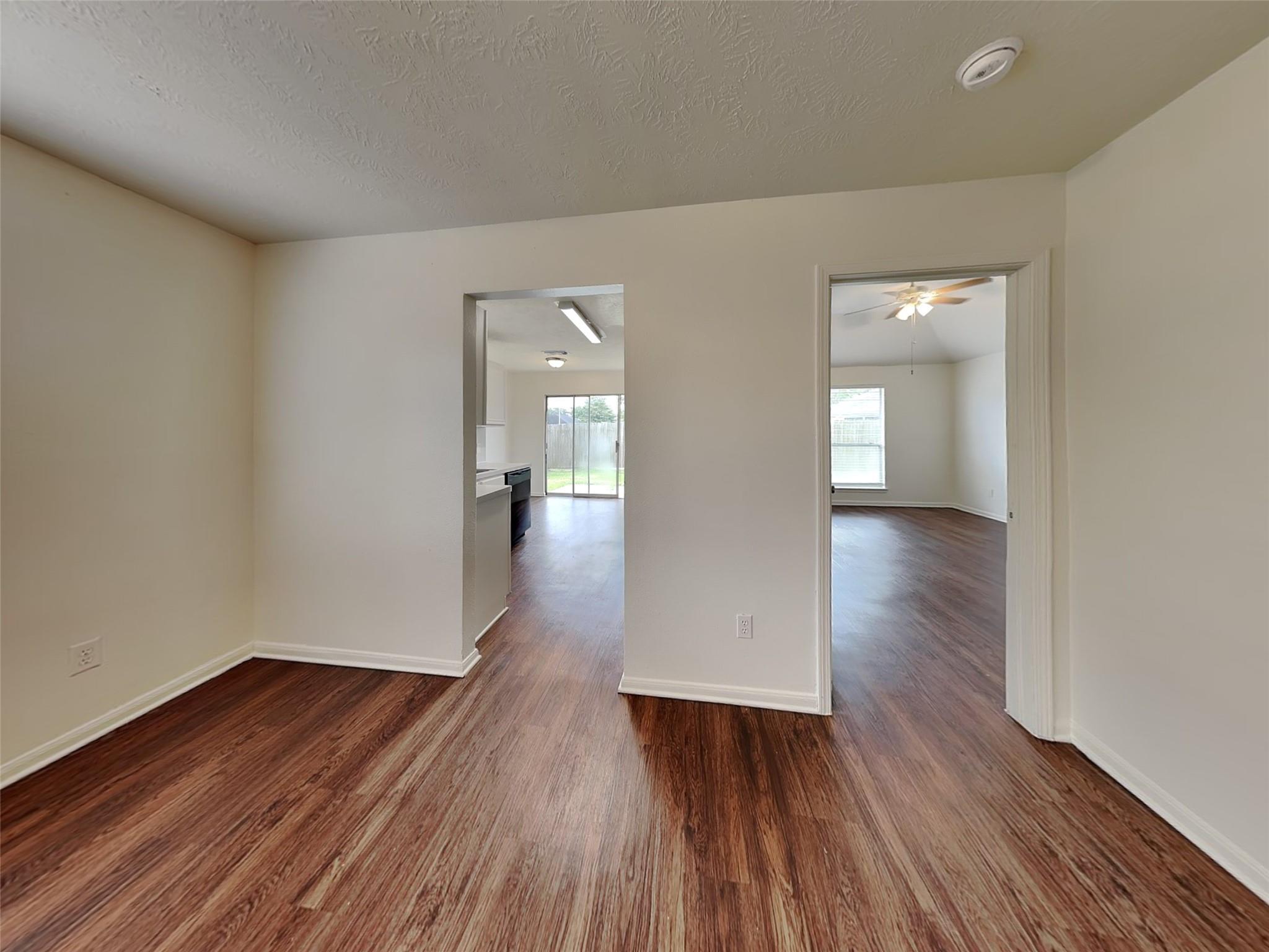 9220 Mahan Drive Property Photo 4