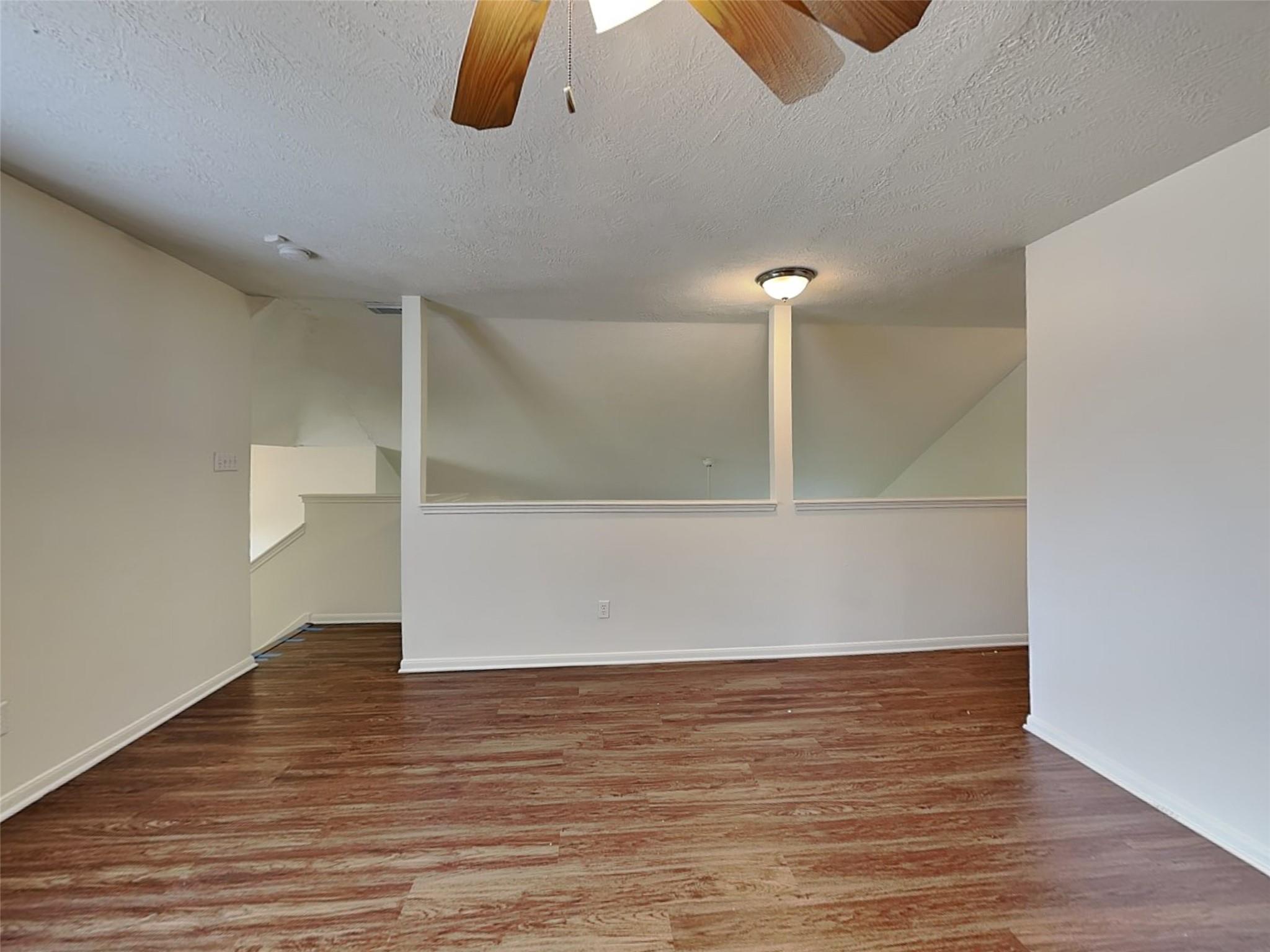 9220 Mahan Drive Property Photo 12