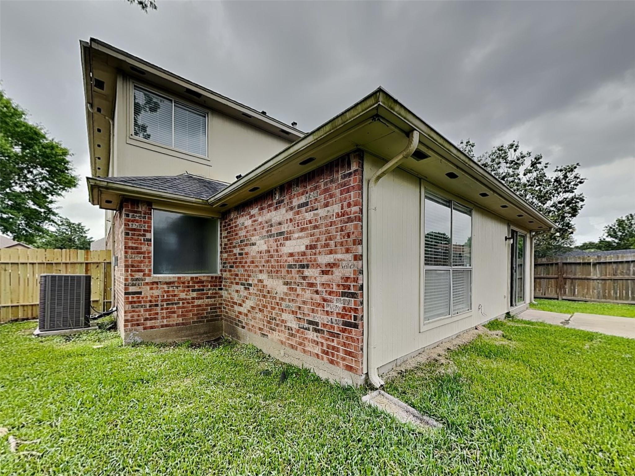 9220 Mahan Drive Property Photo 18