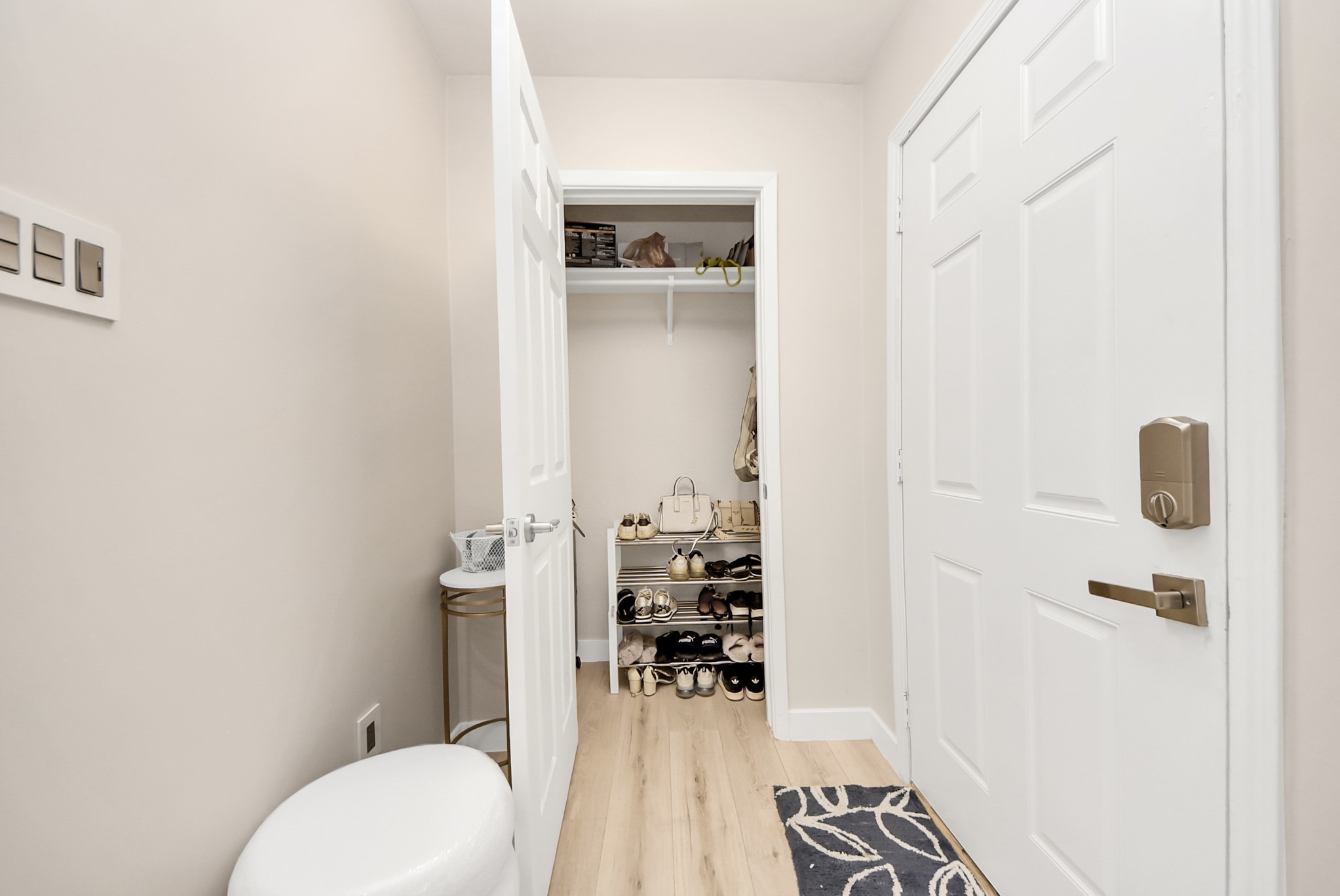1881 Bering Drive 64 Property Photo 2