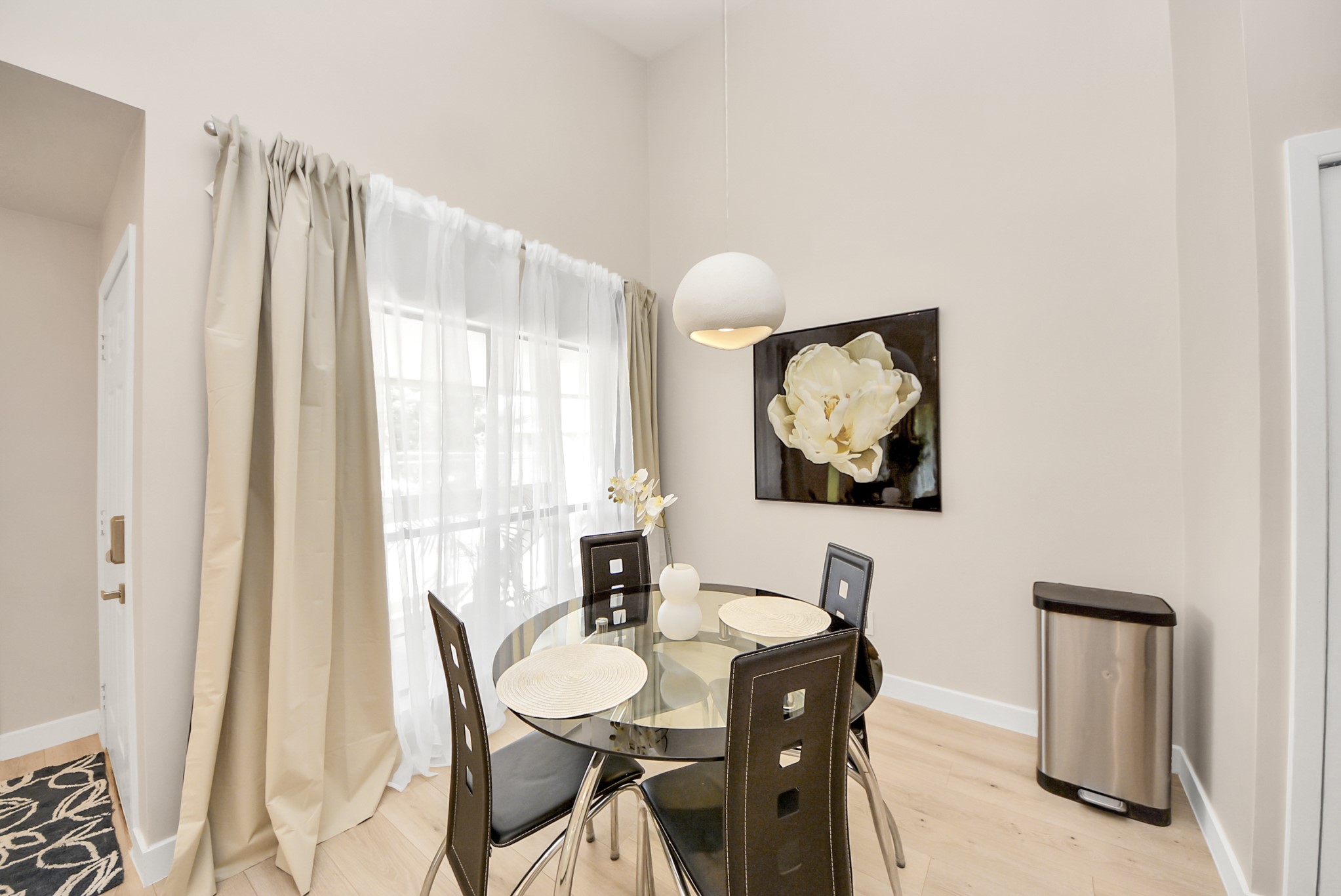 1881 Bering Drive 64 Property Photo 3