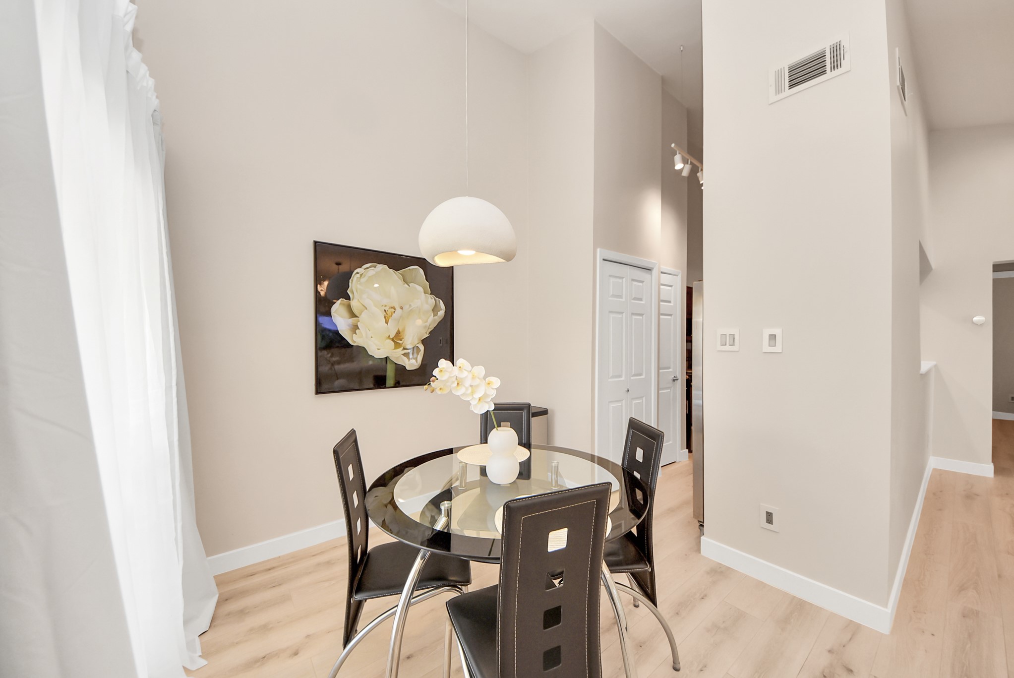 1881 Bering Drive 64 Property Photo 4