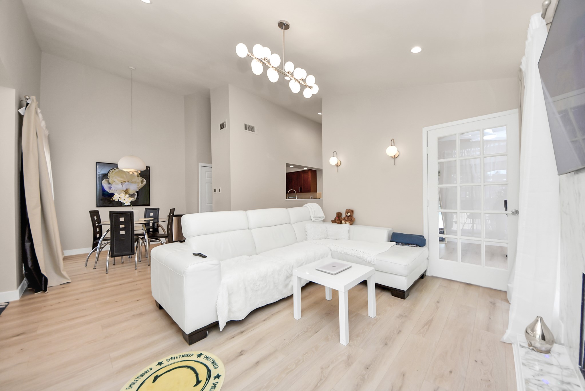 1881 Bering Drive 64 Property Photo 12
