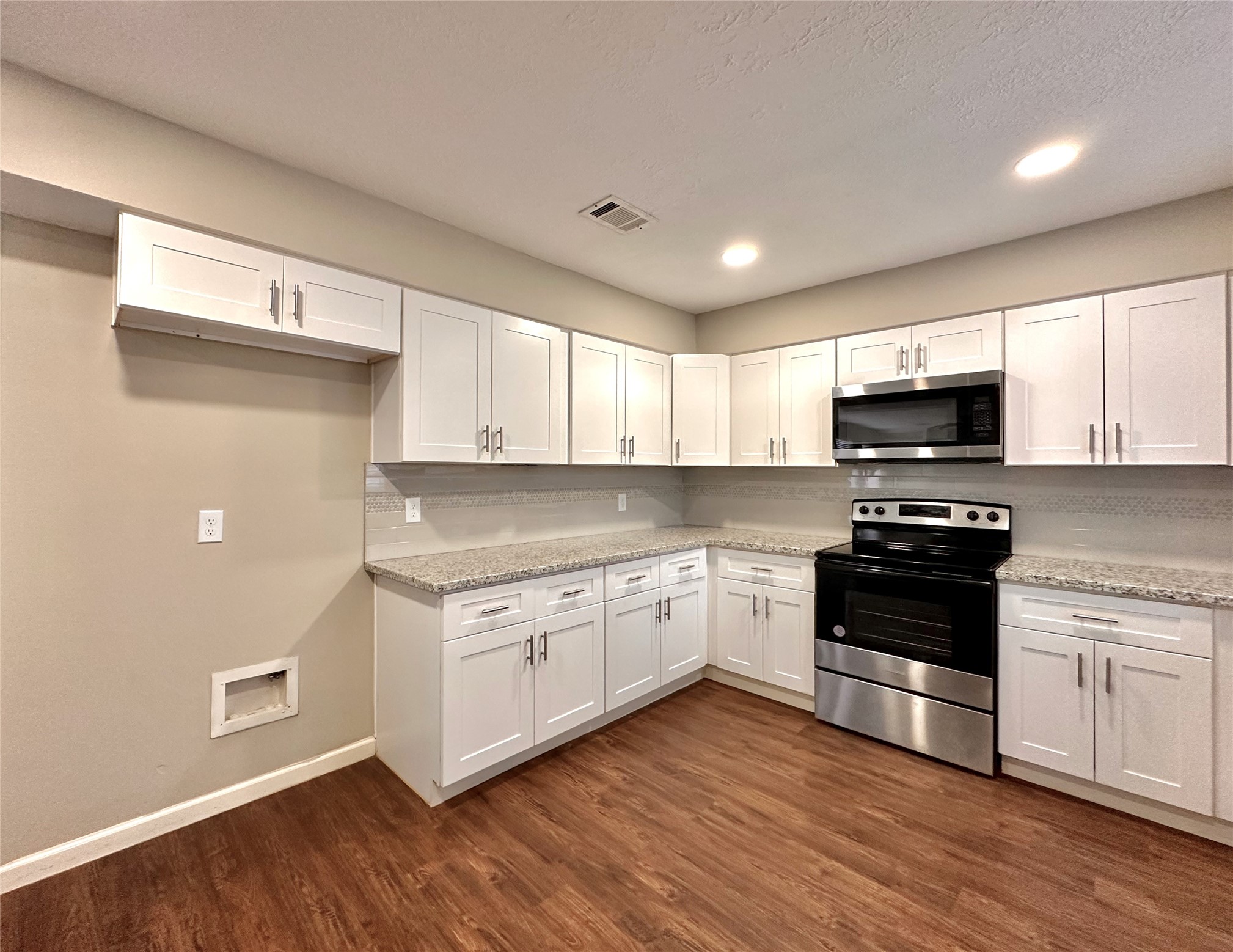 3439 Aspen Bend Drive Property Photo 9