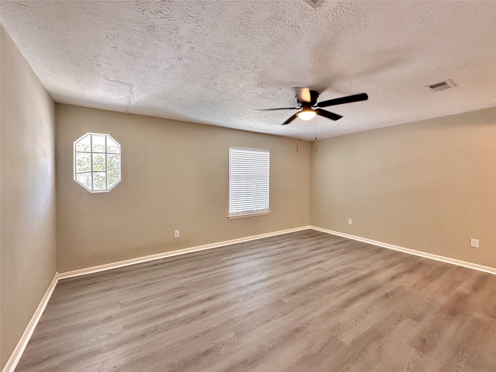3439 Aspen Bend Drive Property Photo 15