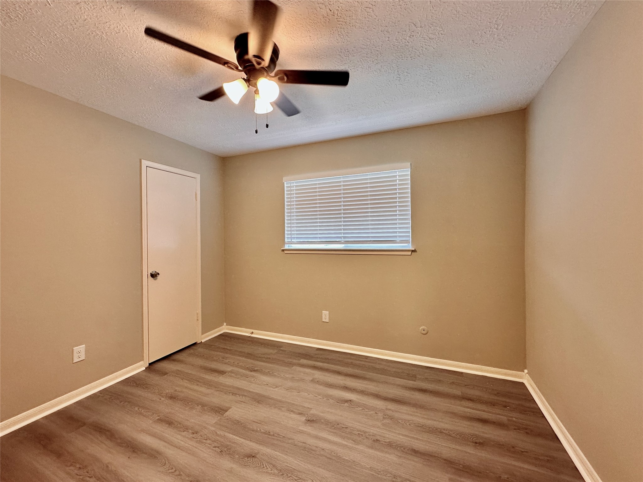 3439 Aspen Bend Drive Property Photo 24