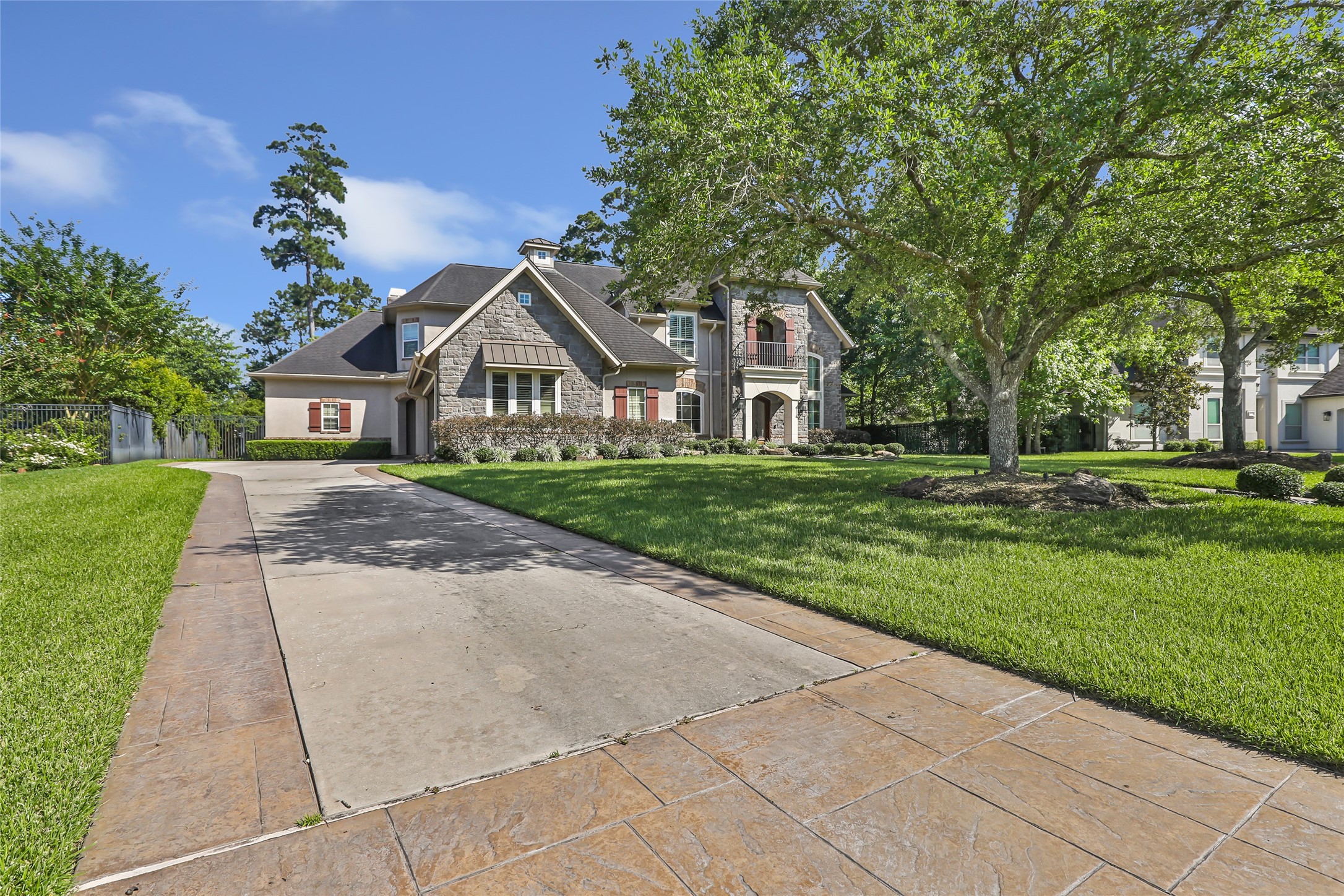 8134 Beckett Creek Lane Property Photo 3