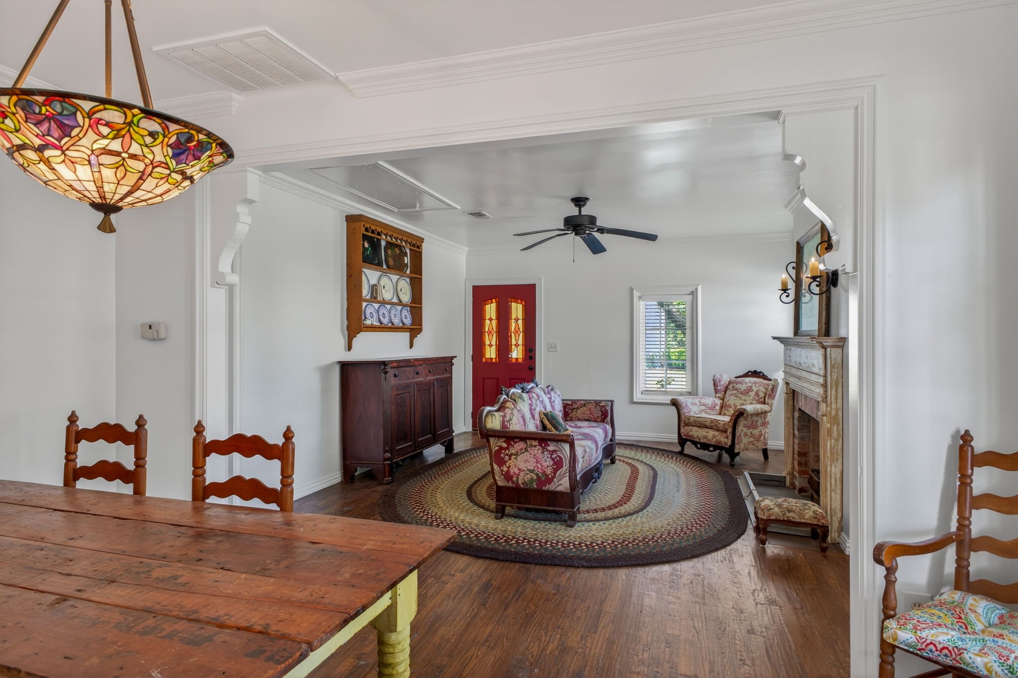 112 E Market Street Property Photo 6