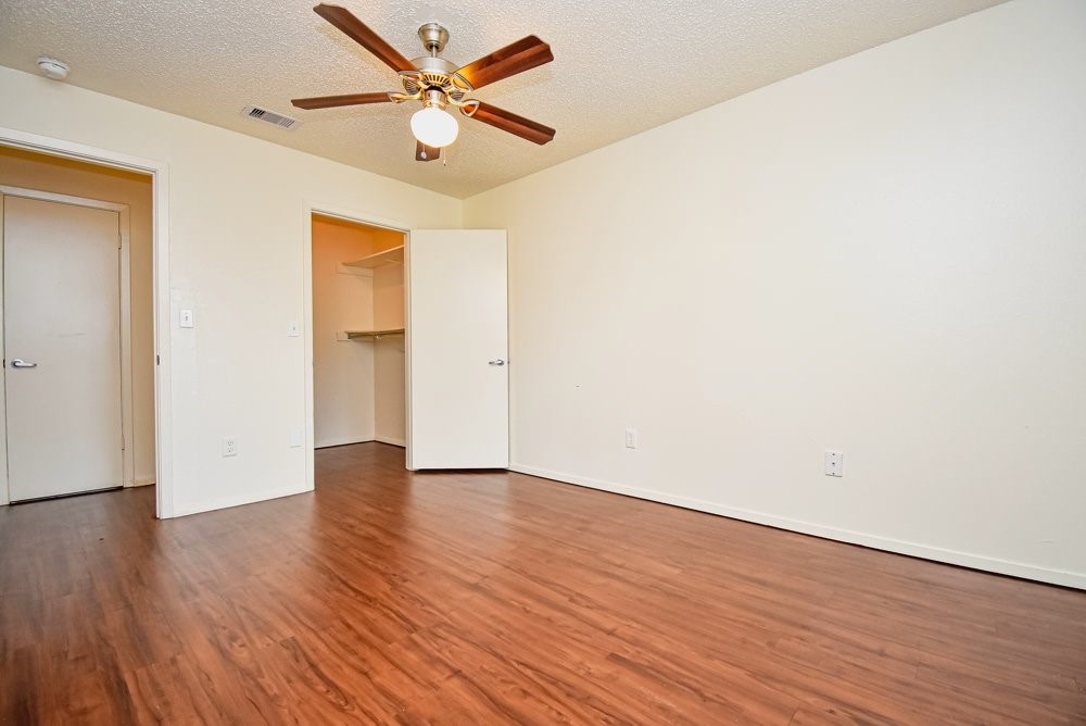 100 Sunset St Property Photo 10