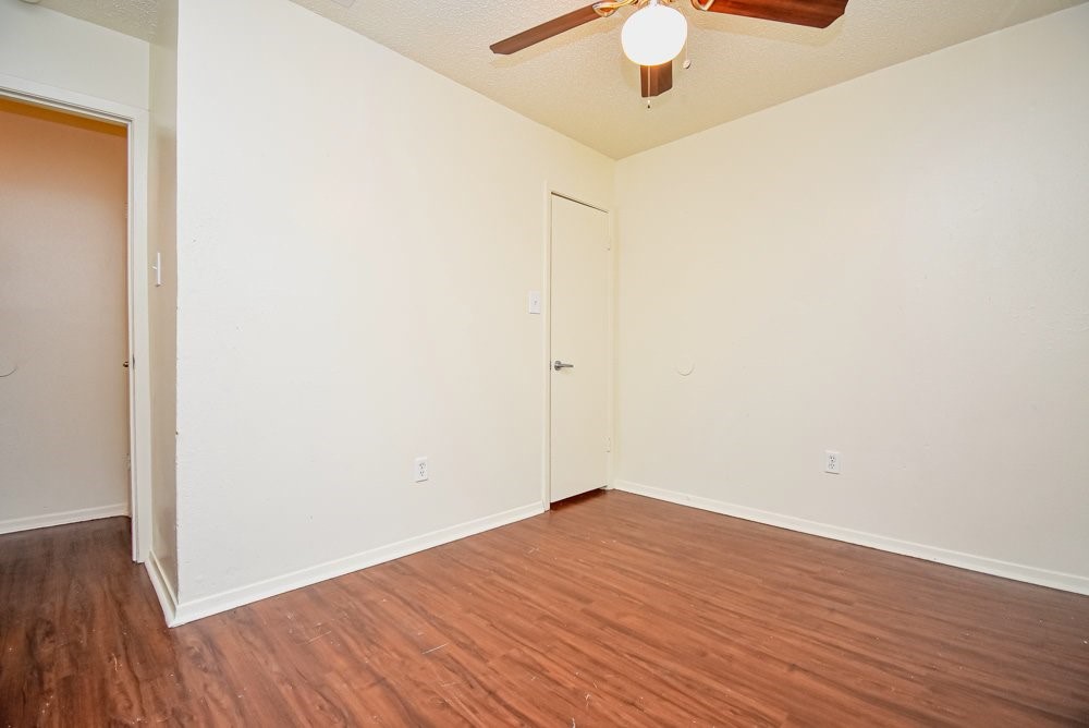 100 Sunset St Property Photo 13