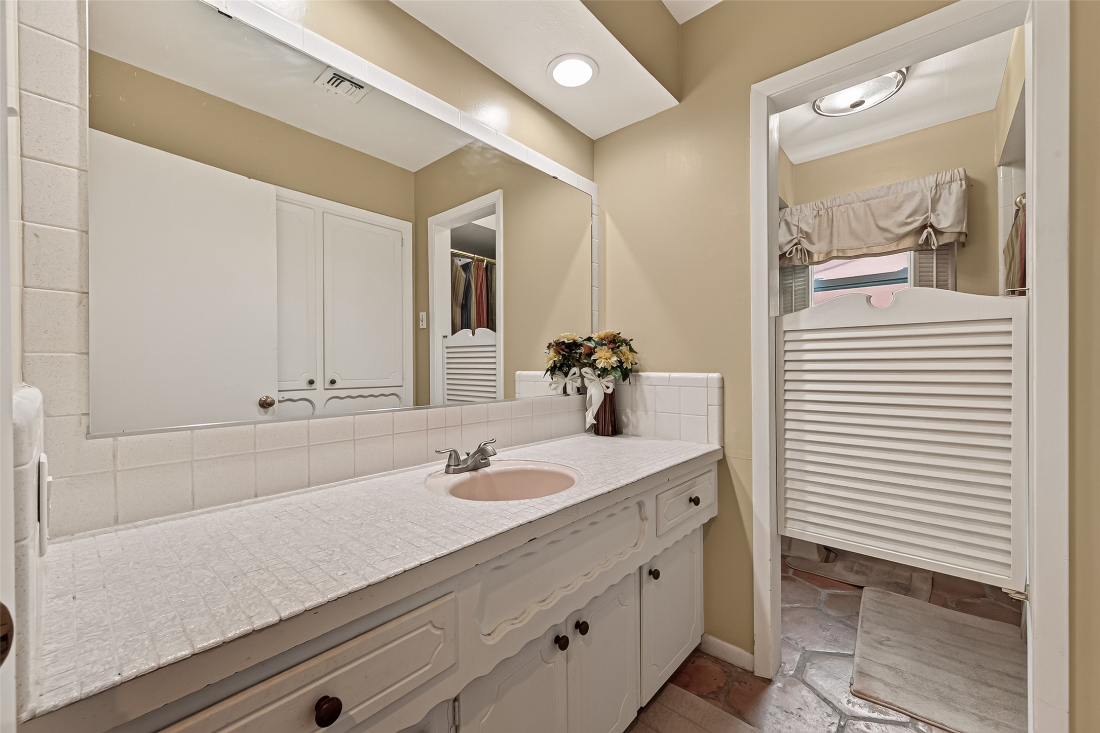 10062 Warwana Road Property Photo 29
