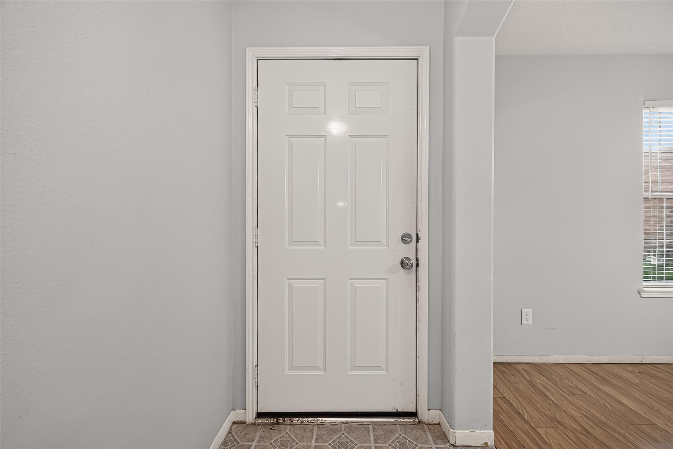 10031 Magnolia Way Property Photo 4