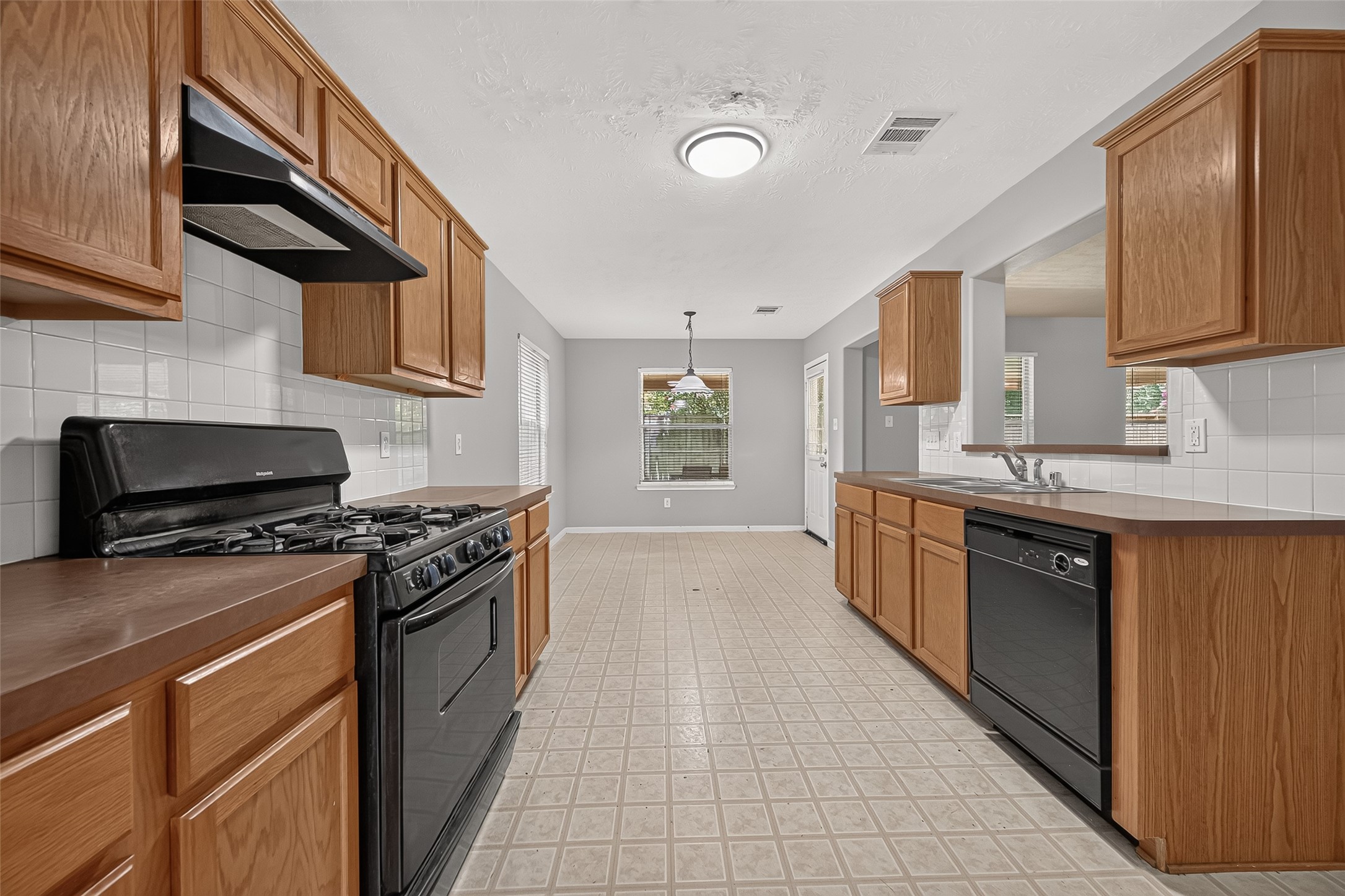 10031 Magnolia Way Property Photo 14