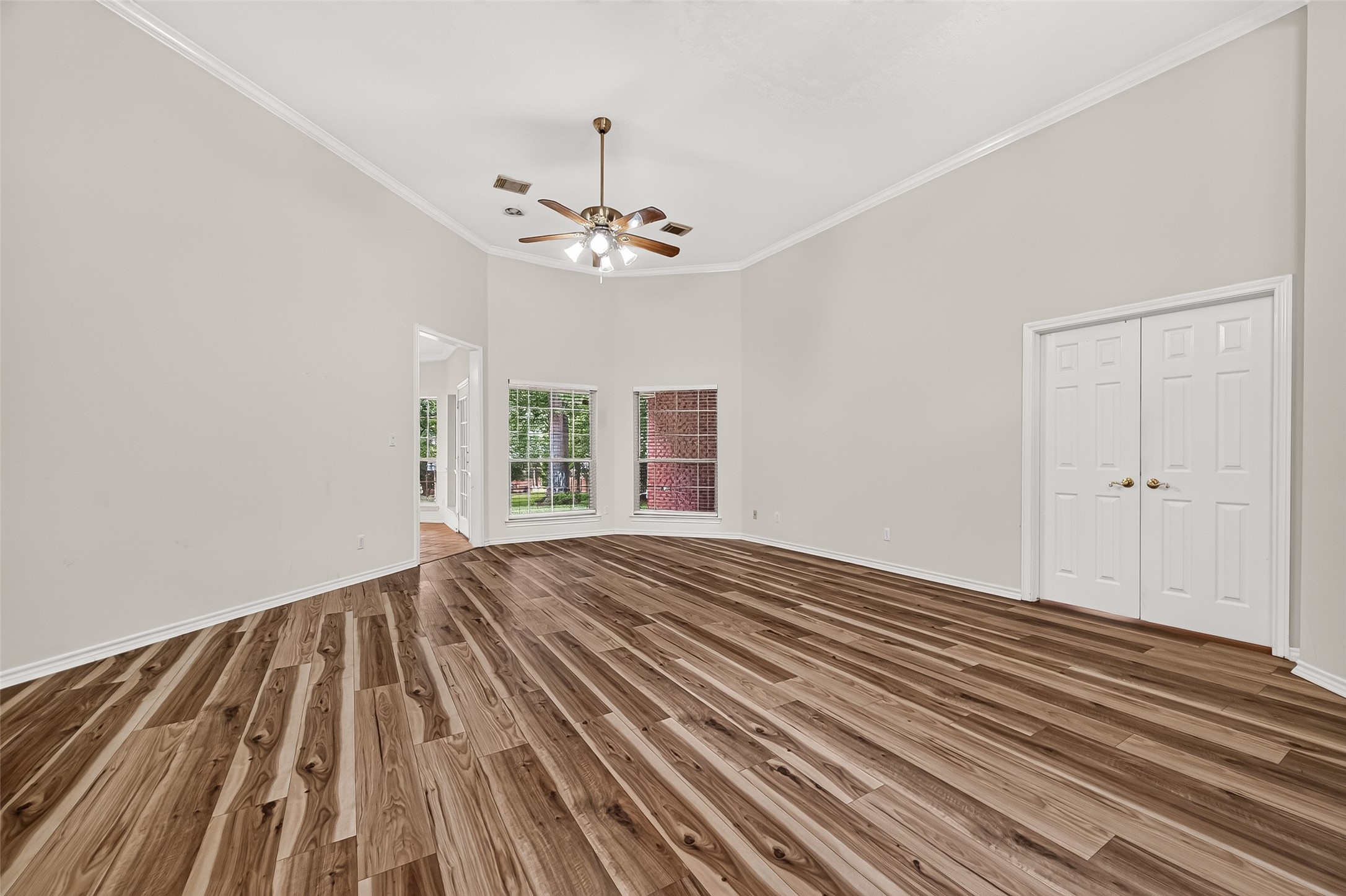 2314 Carriage Run E Property Photo 9