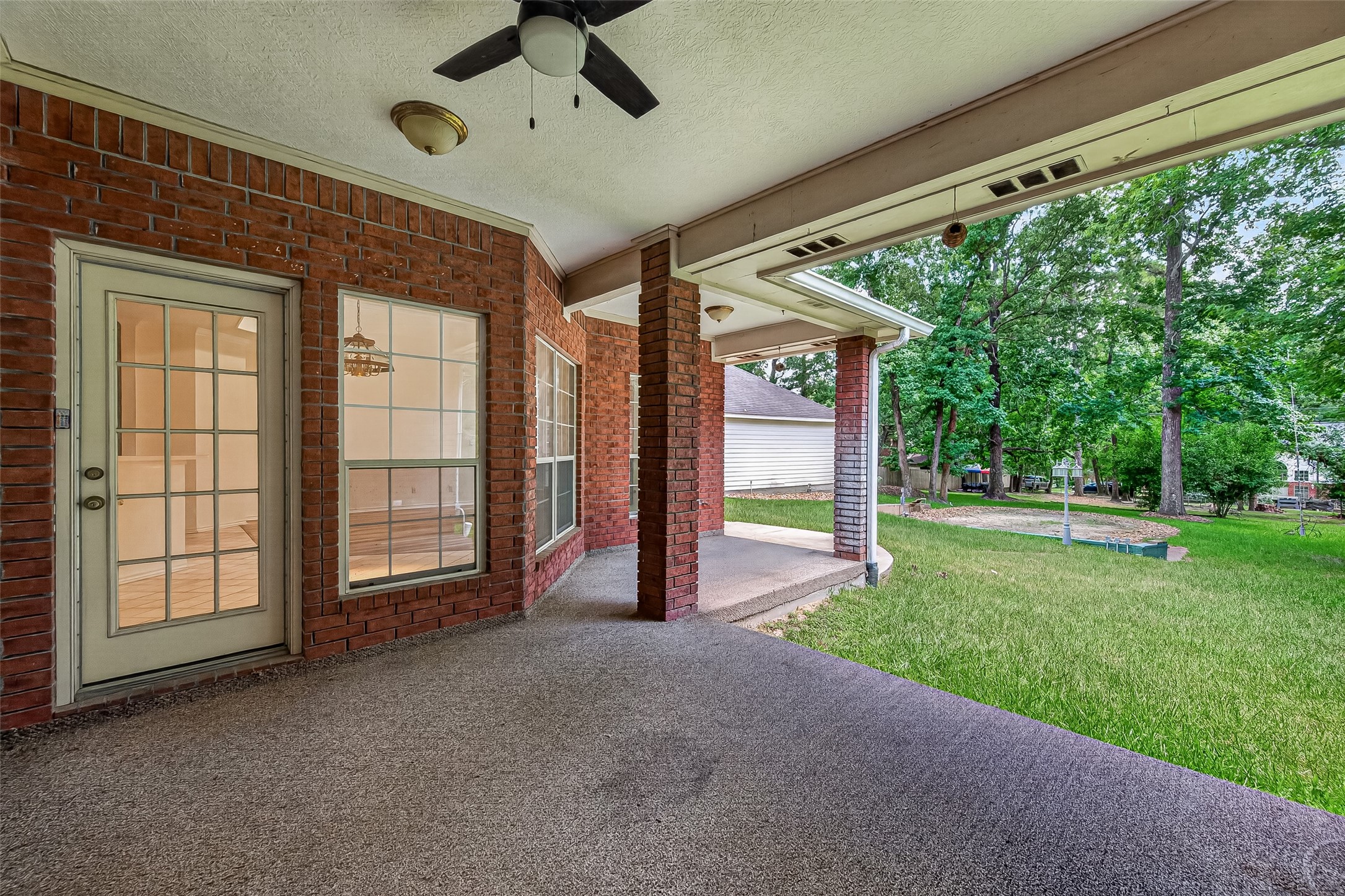 2314 Carriage Run E Property Photo 43