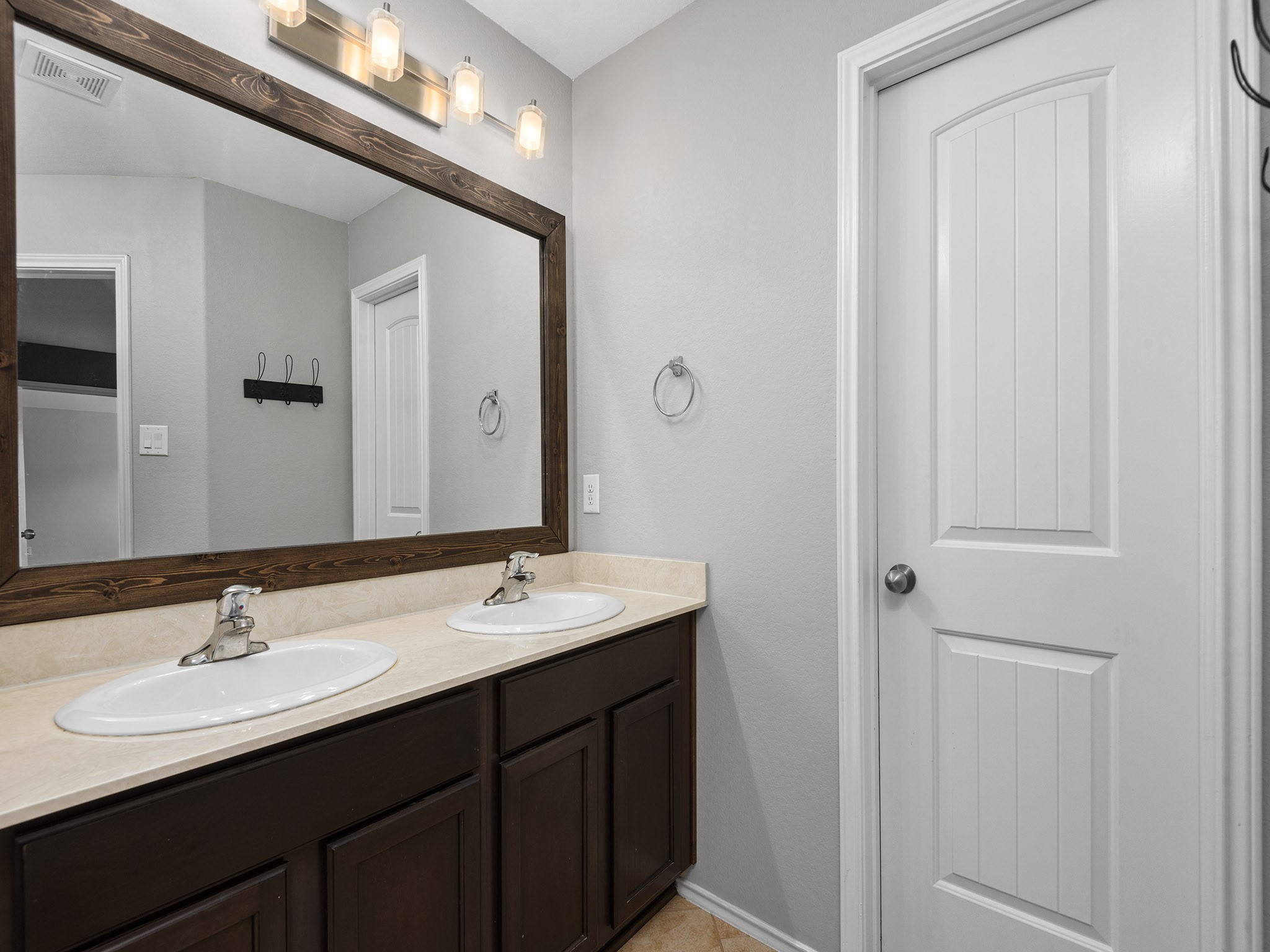 7246 Basque Country Drive Property Photo 23