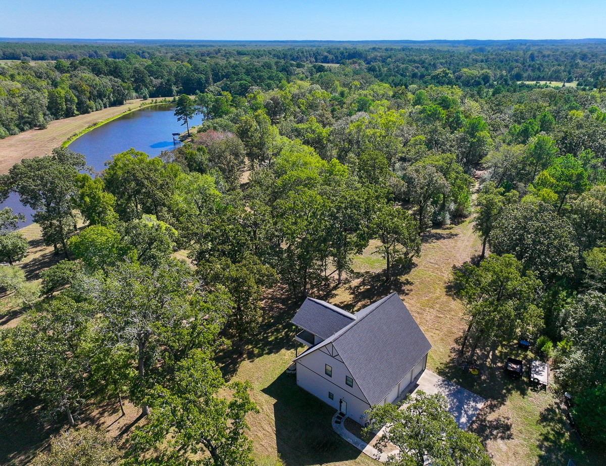 8775 Old Highway 19 Property Photo 2