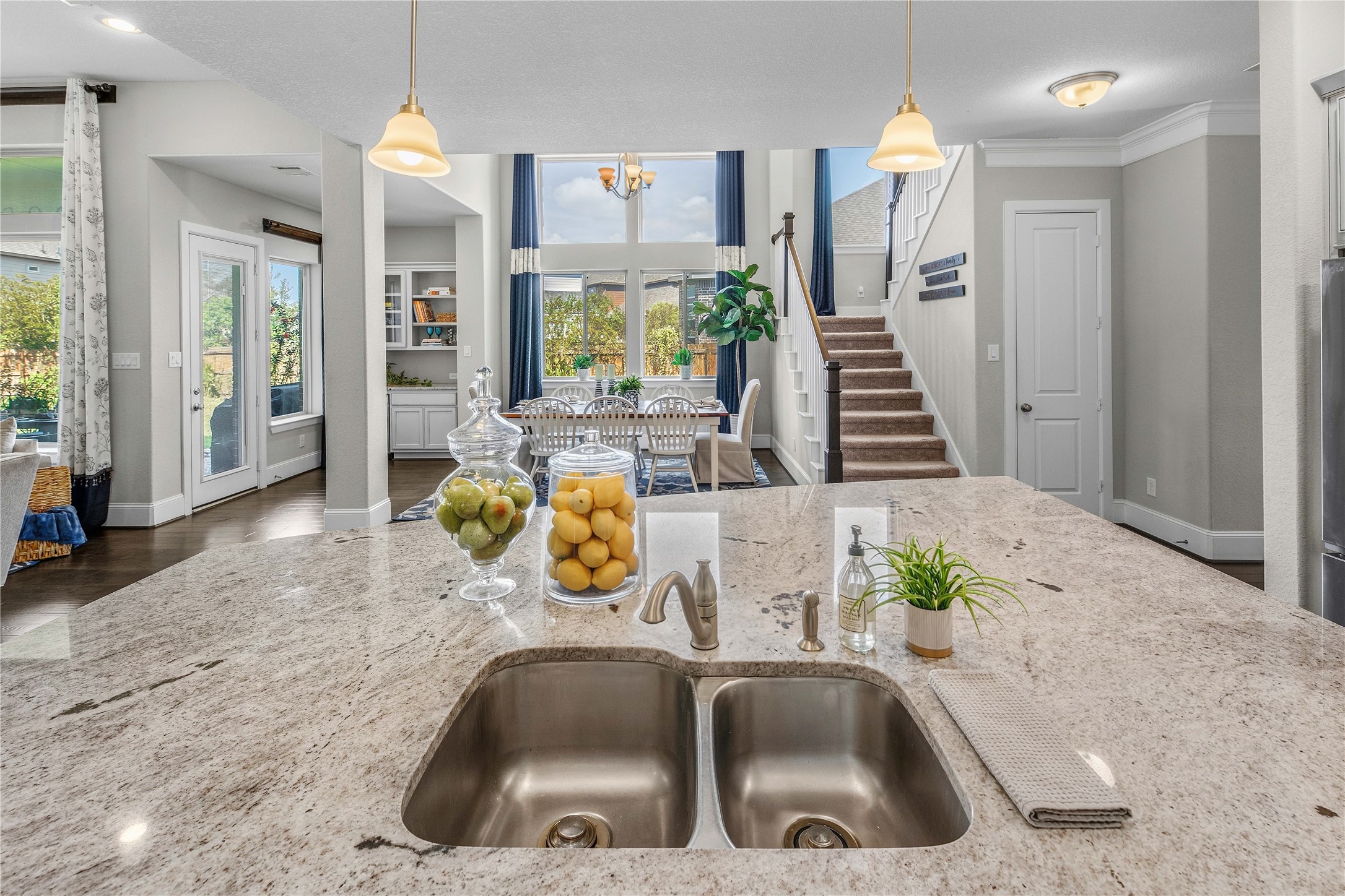 2614 Belliser Court E Property Photo 16