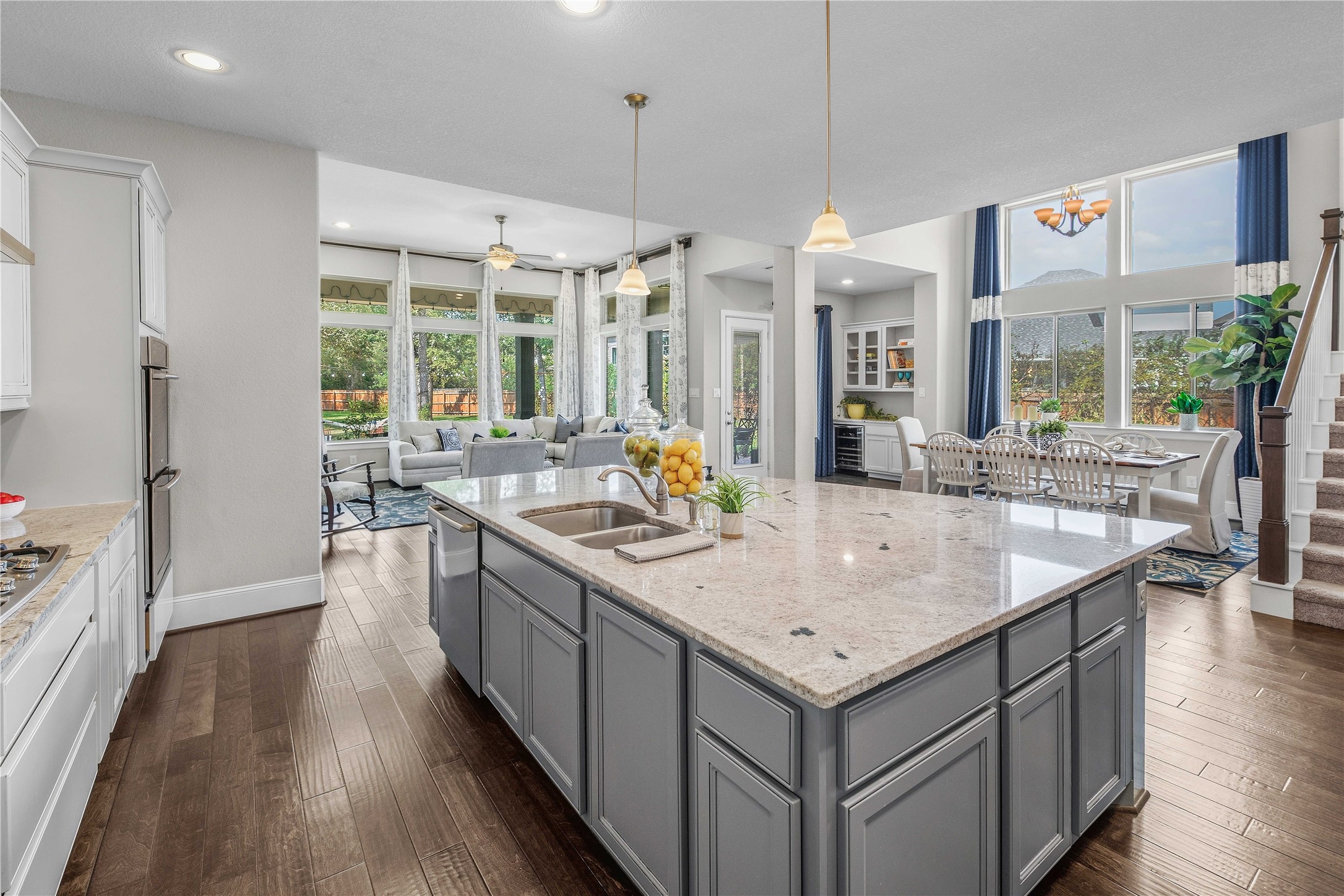 2614 Belliser Court E Property Photo 18