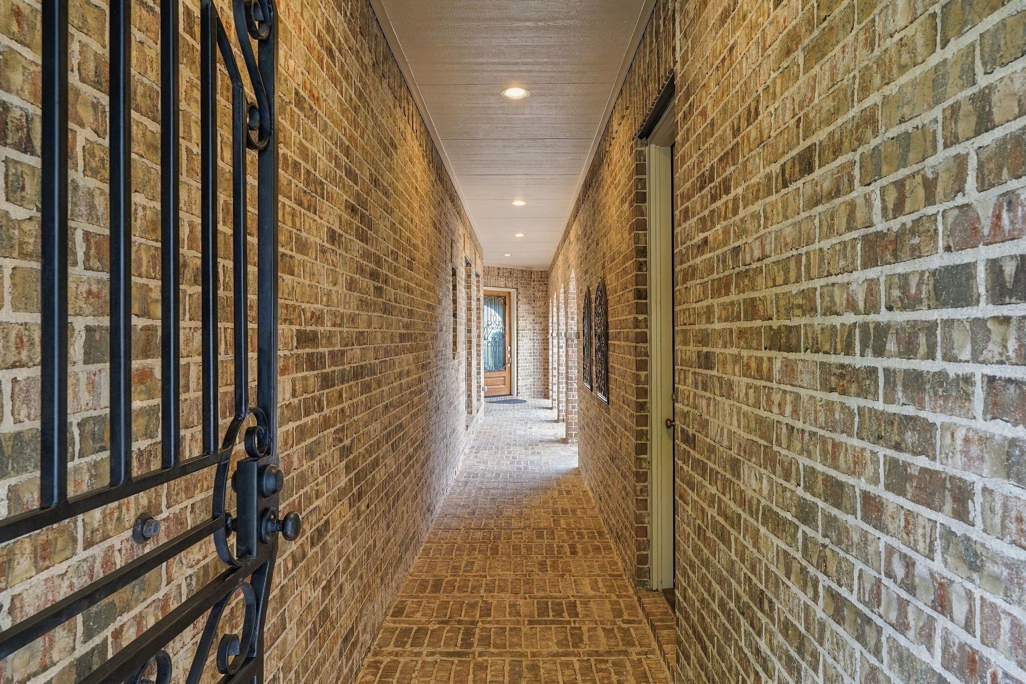 51 Woodglade Way Property Photo 4