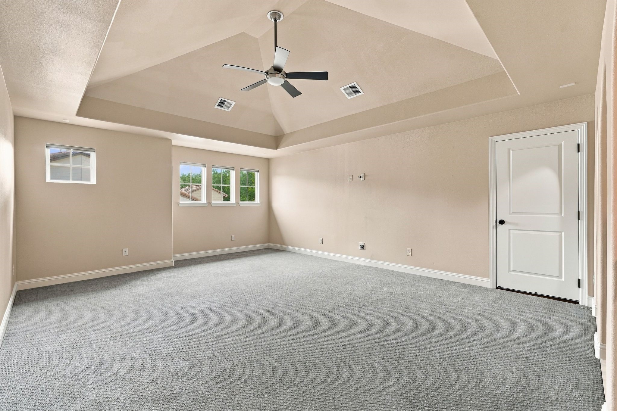 51 Woodglade Way Property Photo 38