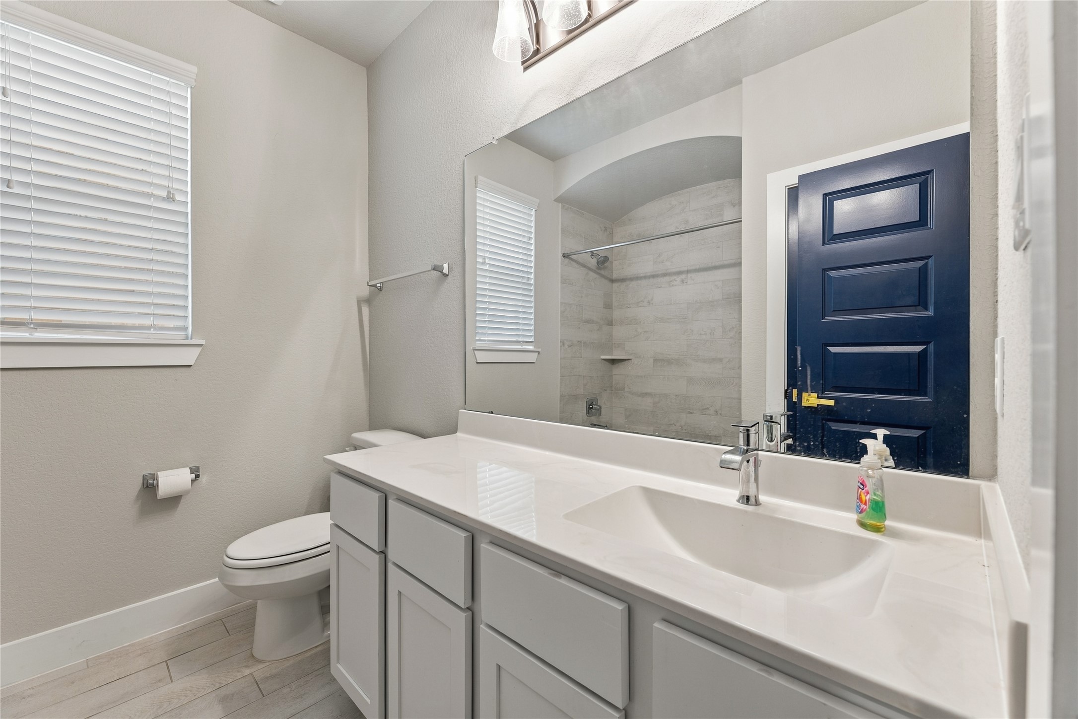 3323 Majestic Pine Lane Property Photo 12