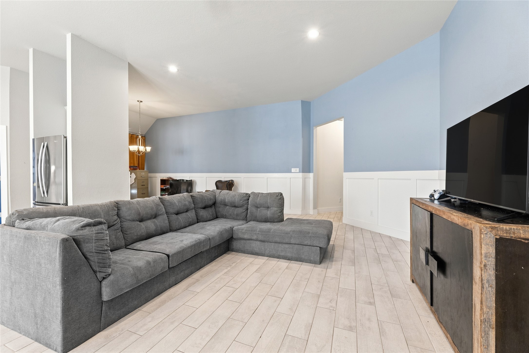 3323 Majestic Pine Lane Property Photo 17