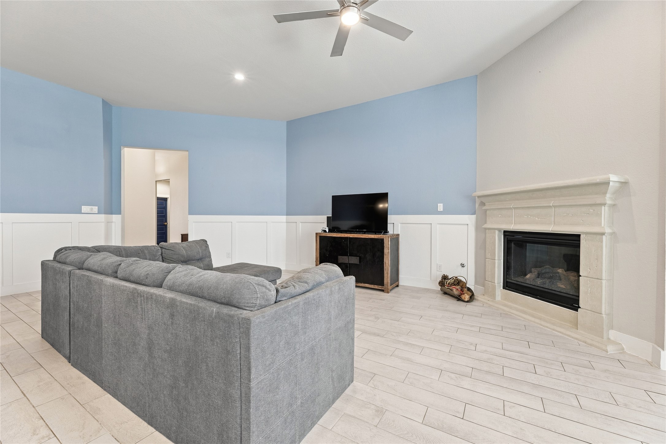 3323 Majestic Pine Lane Property Photo 18