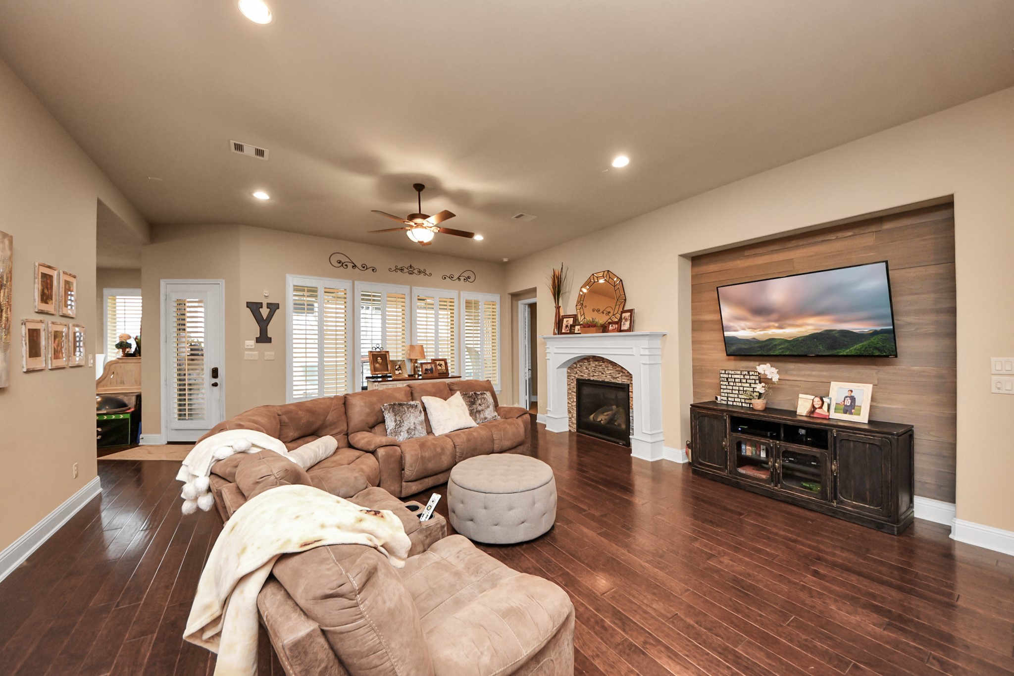 17819 Country Cove Property Photo 11