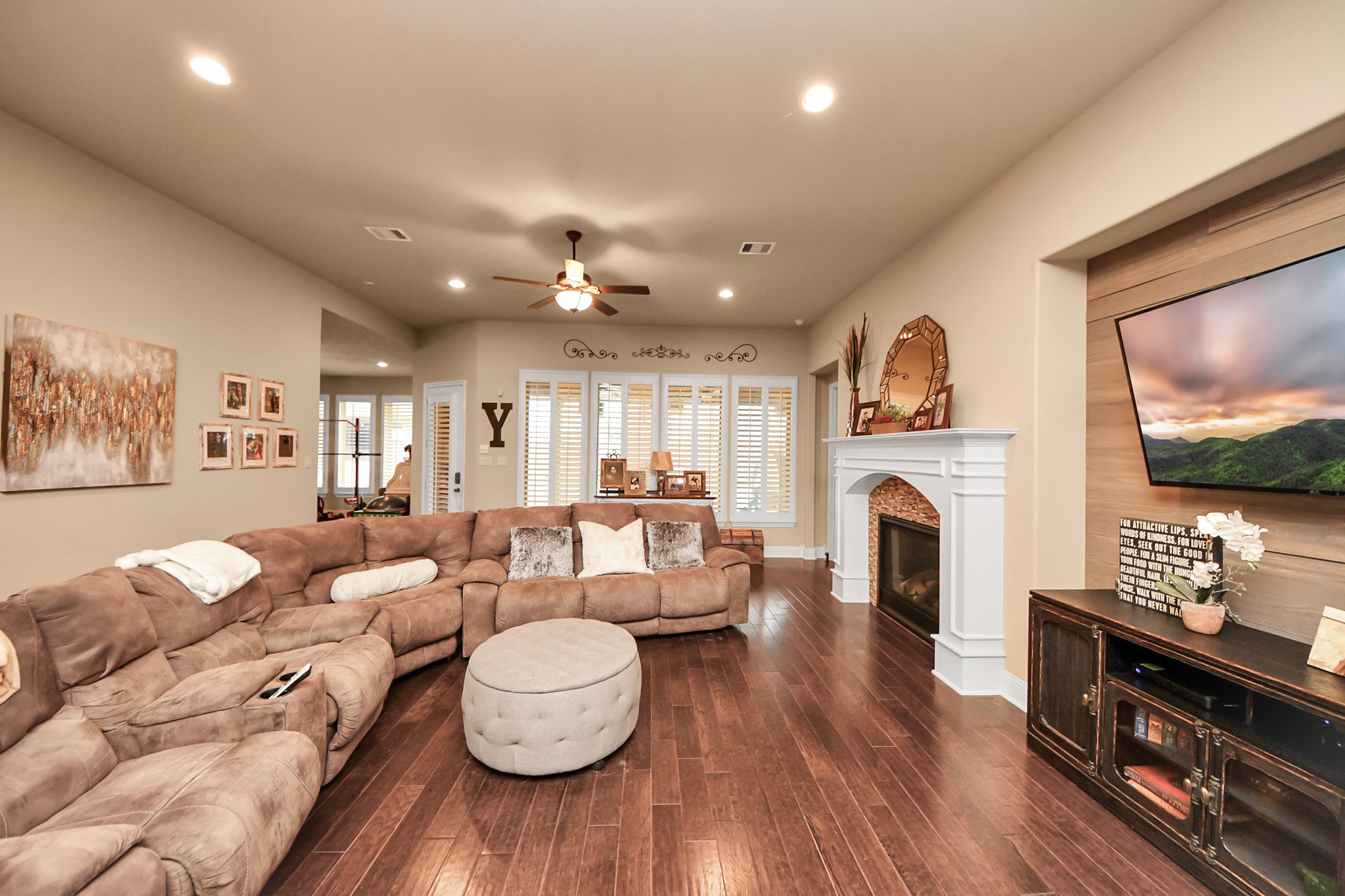 17819 Country Cove Property Photo 13
