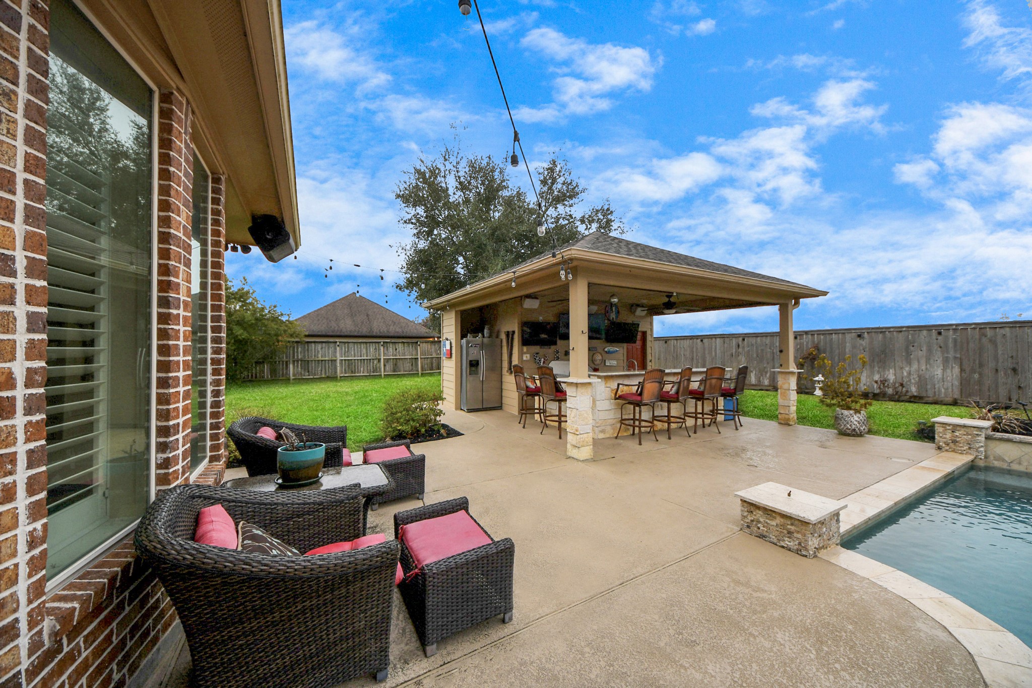 17819 Country Cove Property Photo 36