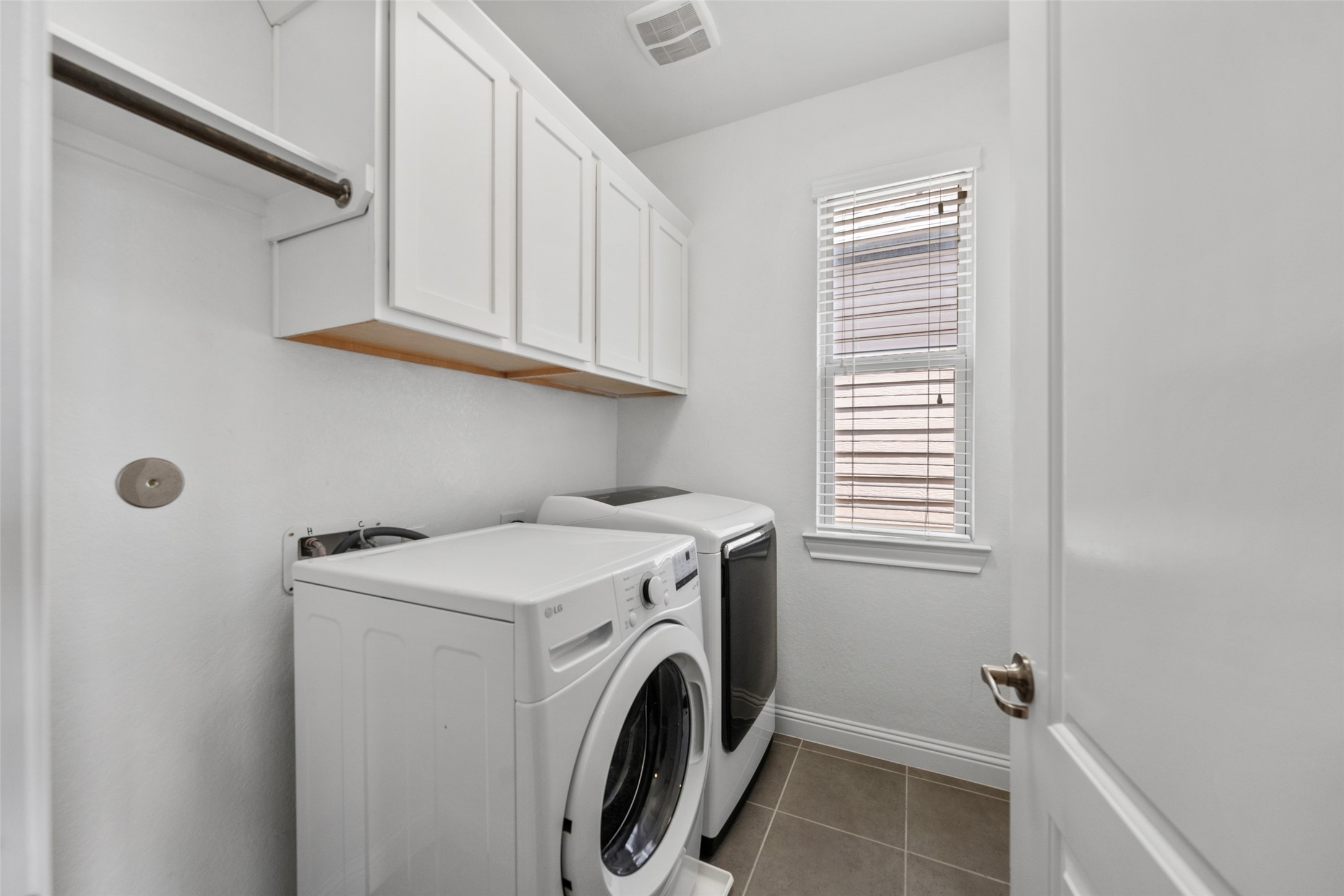 6005 Kansas Street Property Photo 43