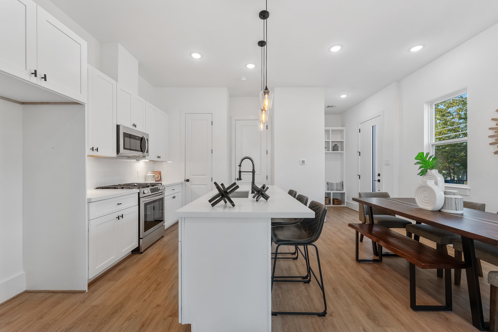 5620 Azores Property Photo
