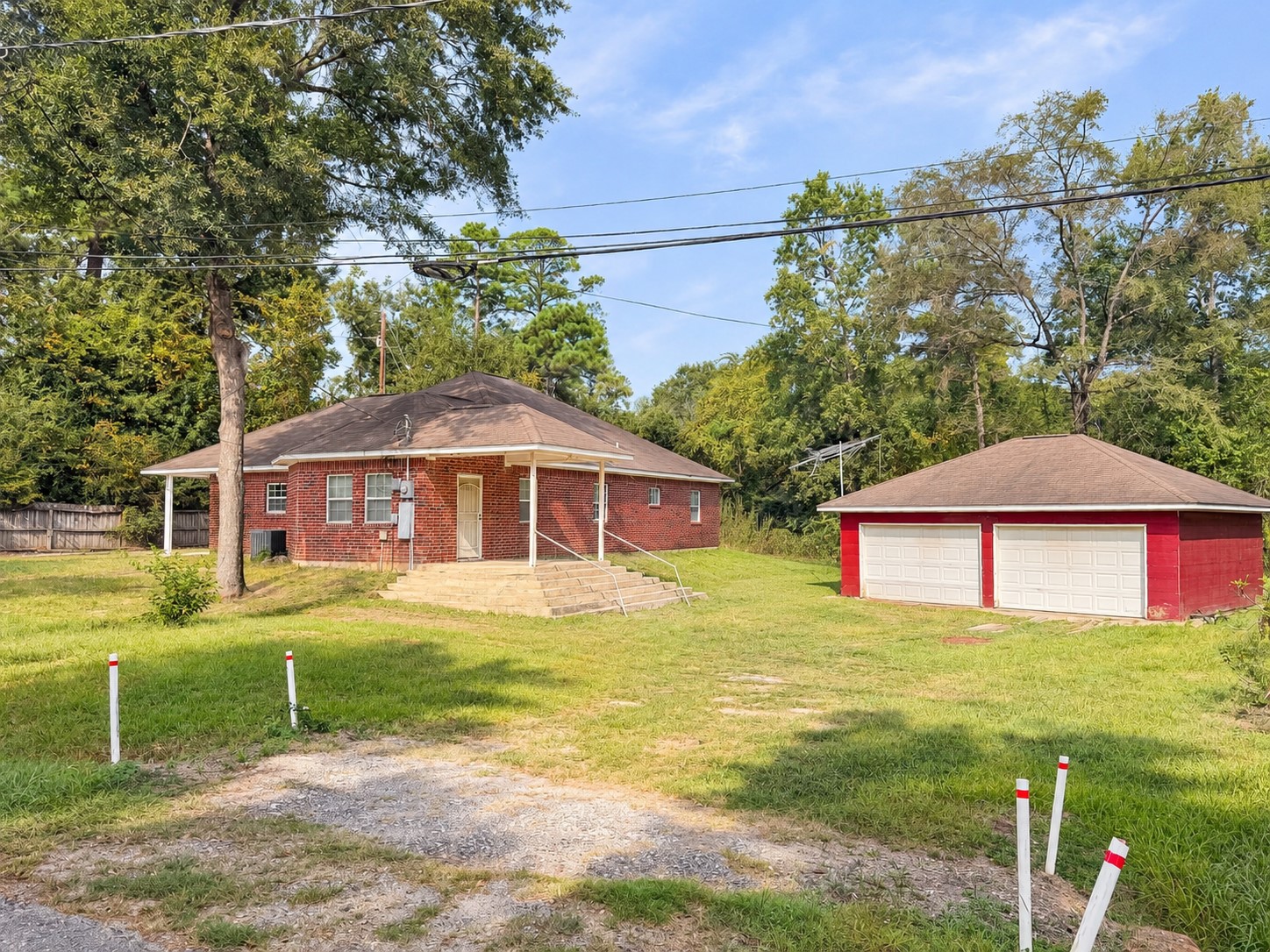 24204 Creek Wood Drive Property Photo 1