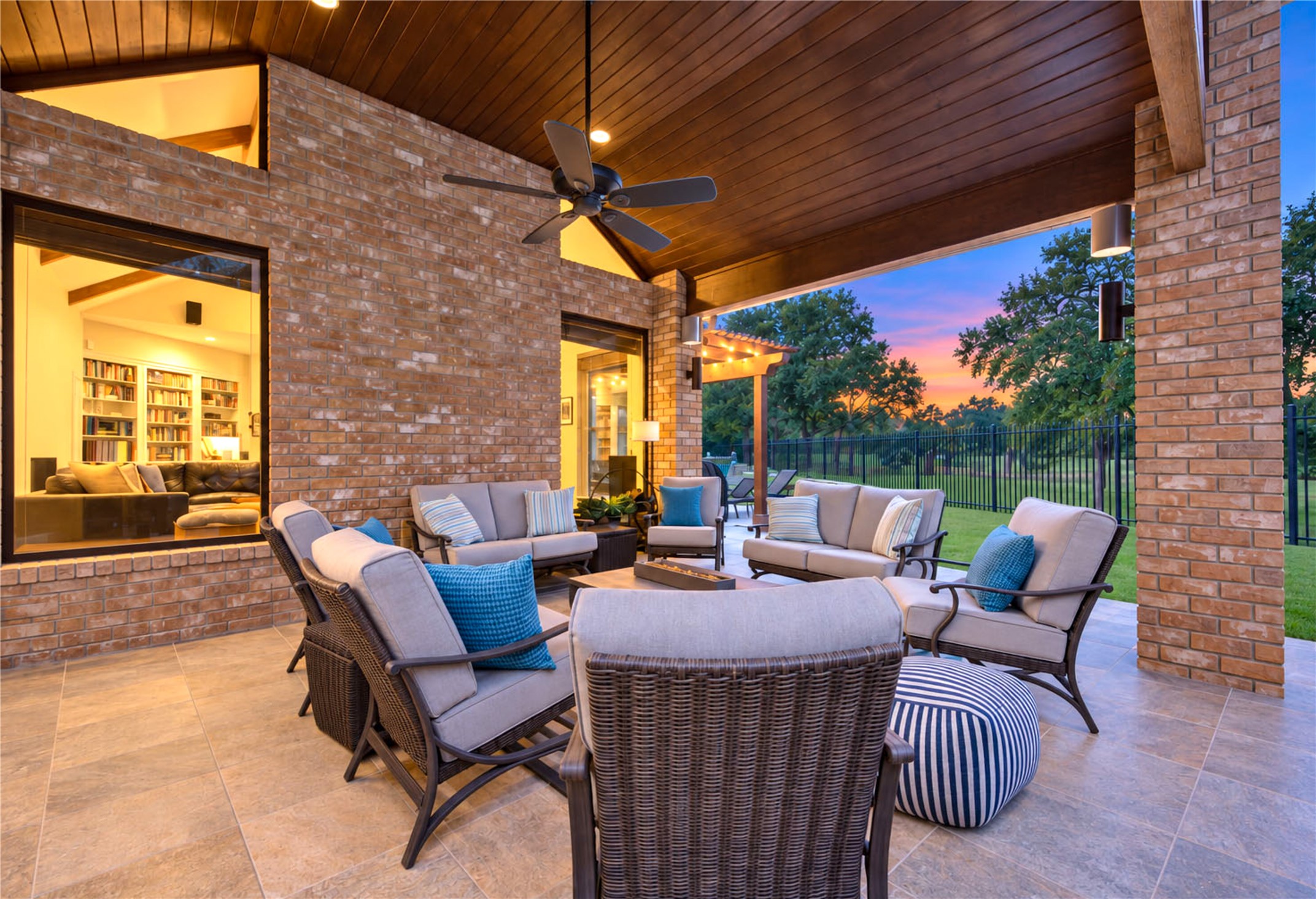 814 Spear Point Cove Property Photo 41