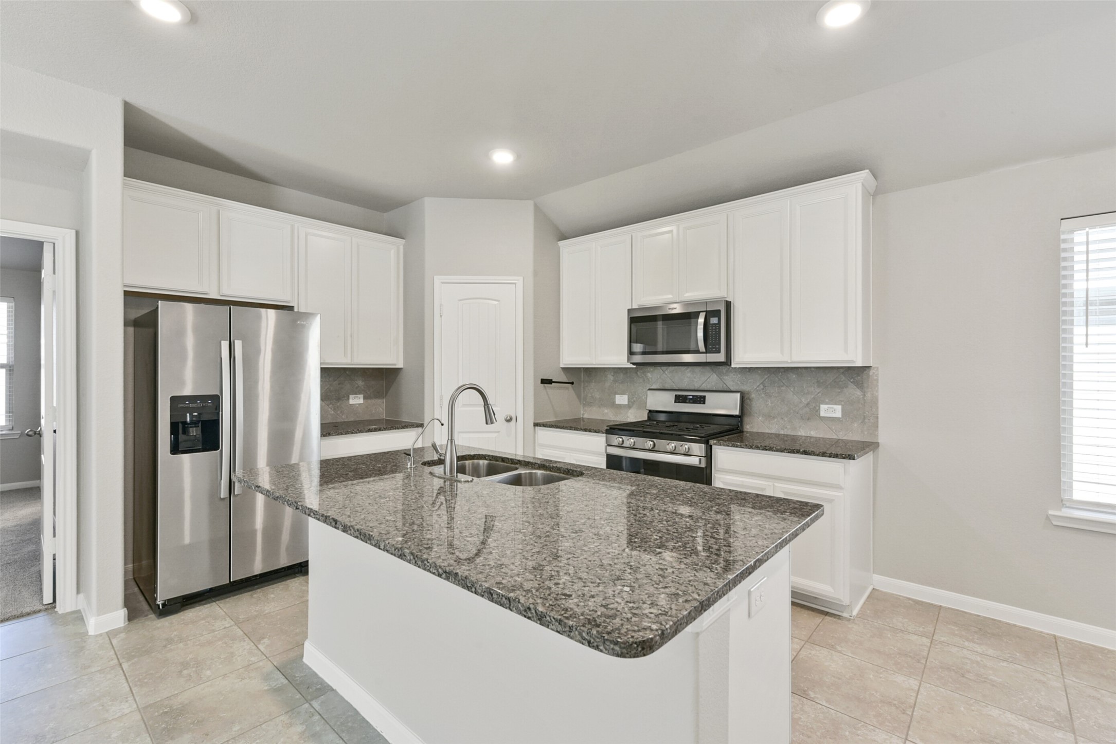 6827 Scarlet Sagebrush Street Property Photo 4