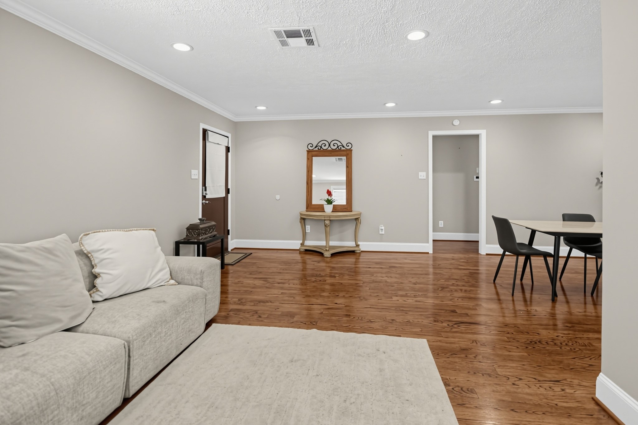 1111 Timbergrove Lane Property Photo 5