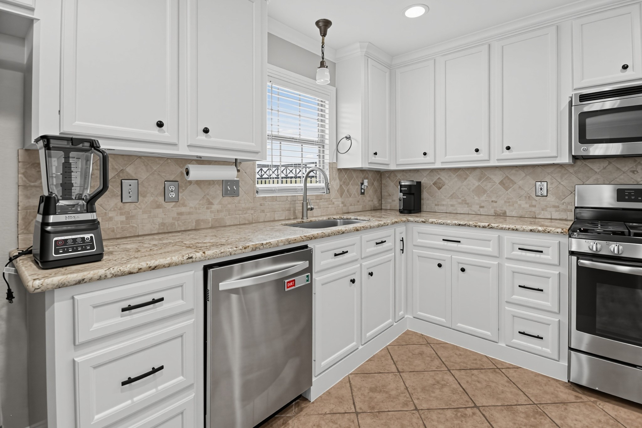 1111 Timbergrove Lane Property Photo 13