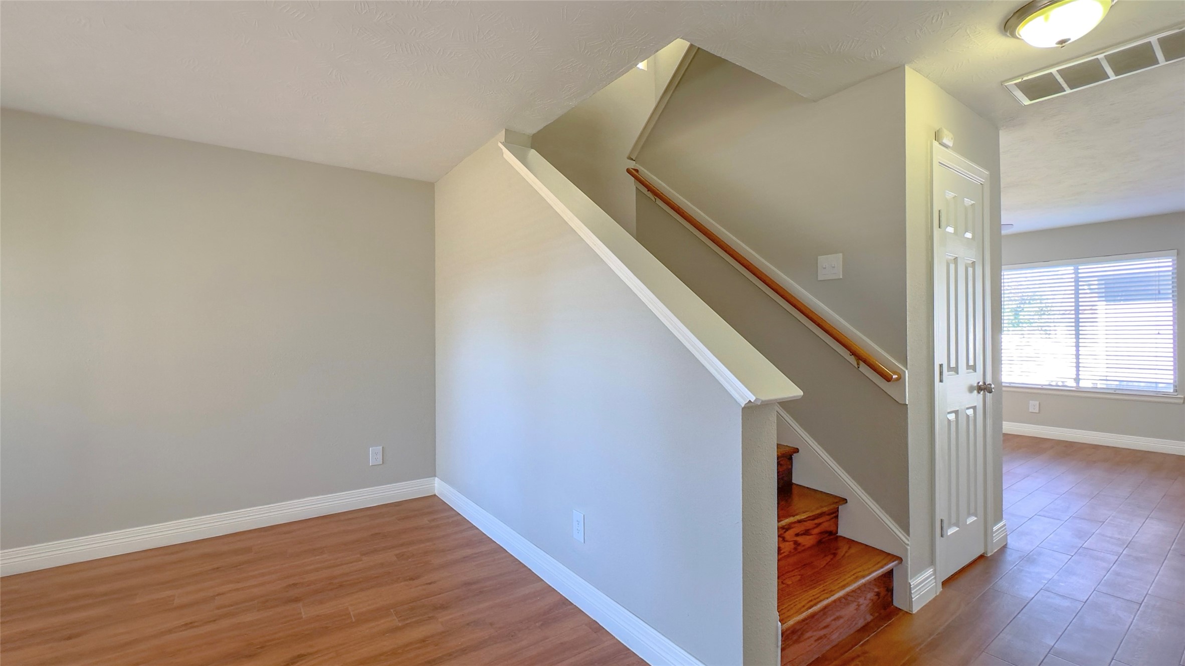 9923 Farrell Drive Property Photo 11