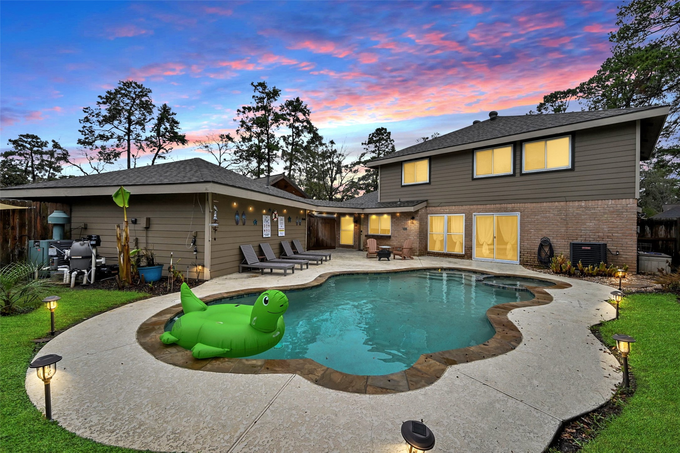 19414 Dianeshire Drive Property Photo 1