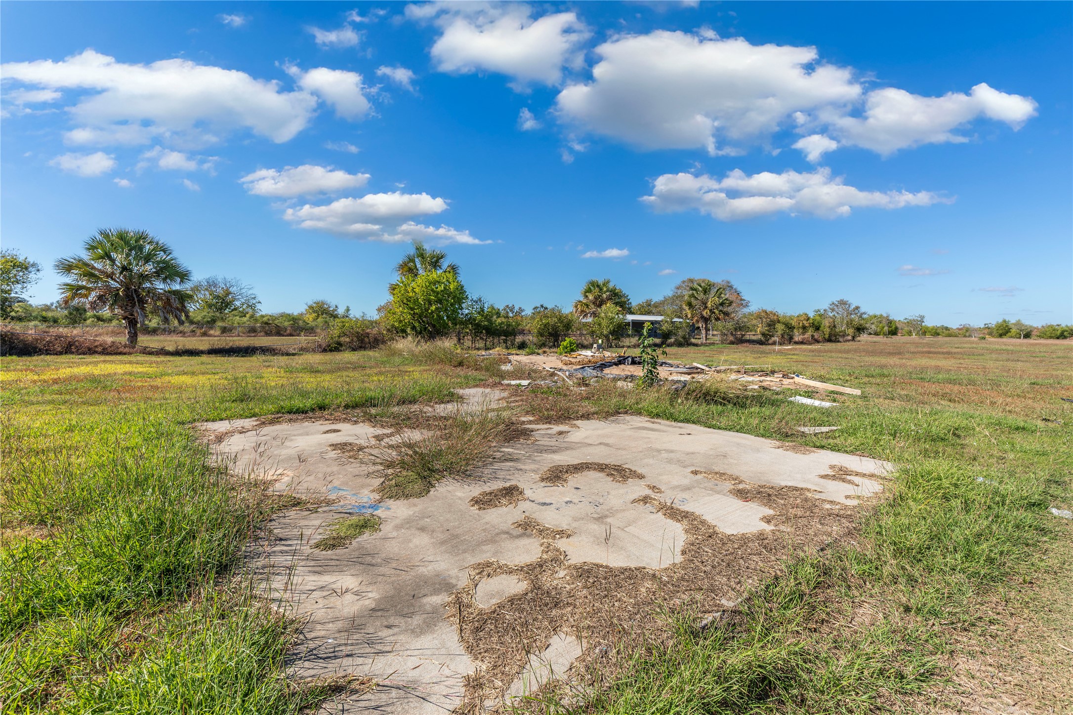 399 S Gulf Rd Property Photo 4