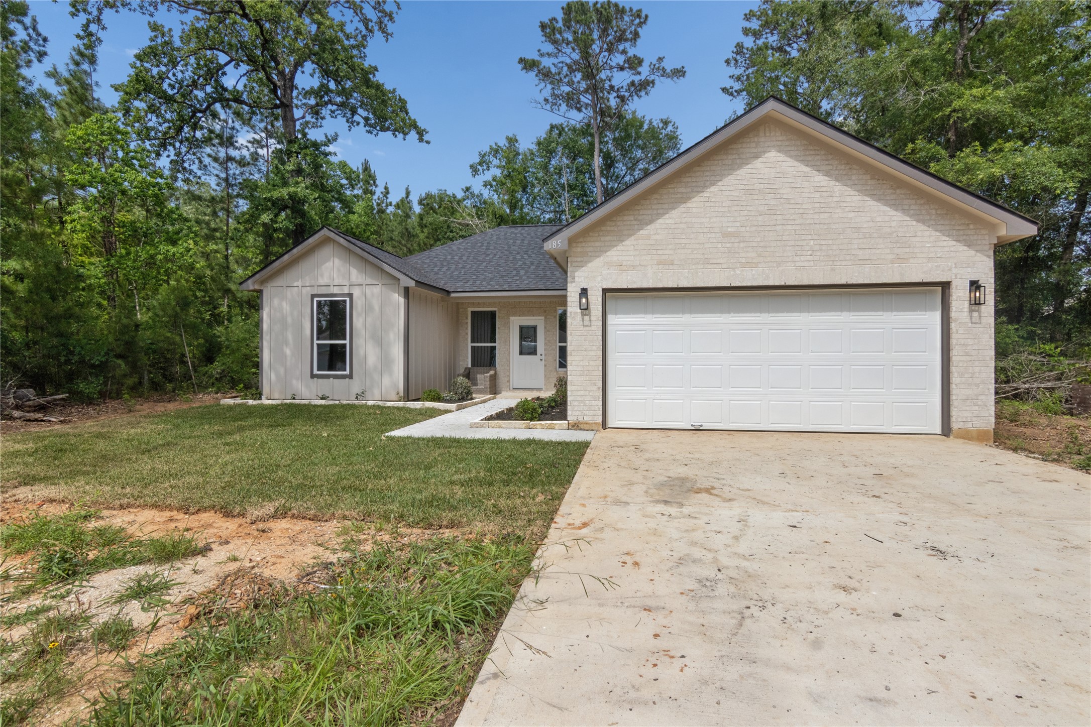 185 W Village Cove Loop